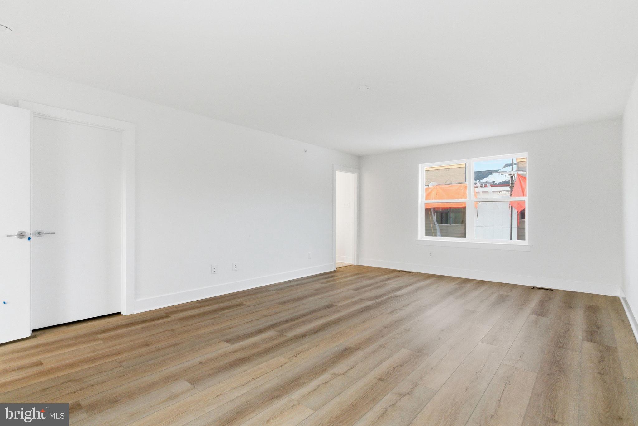 RIVER PLACE - Residential