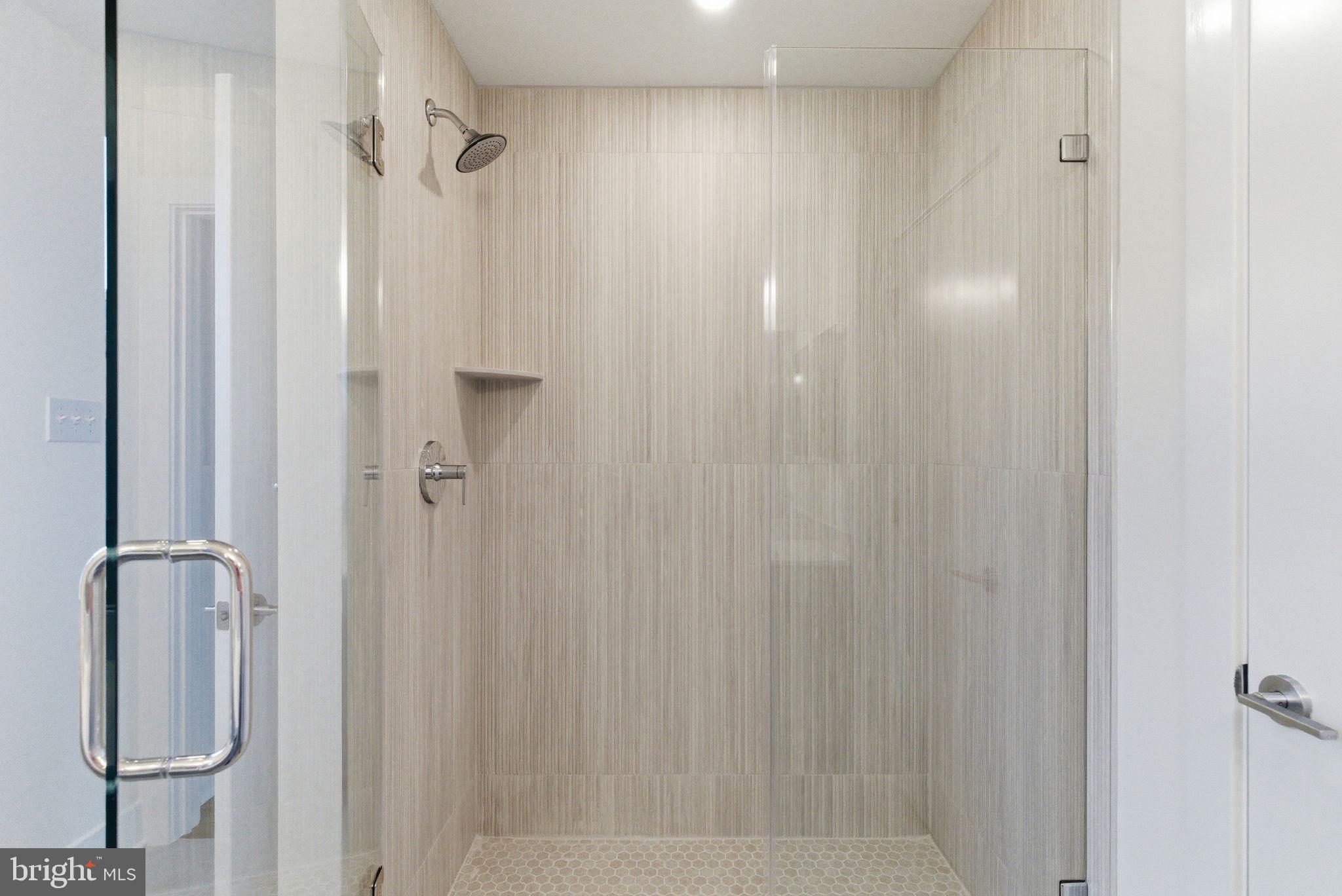 RIVER PLACE - Residential