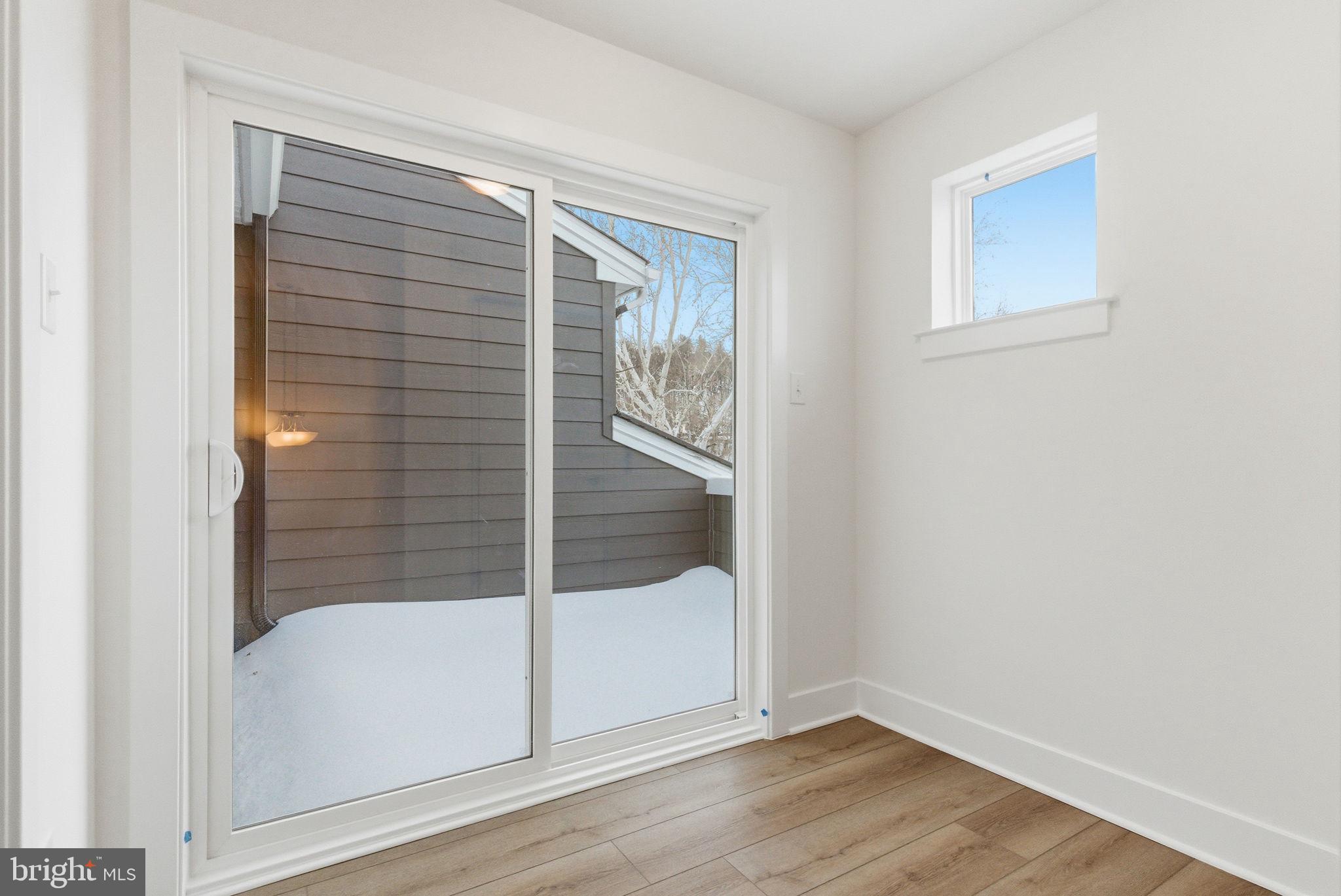 RIVER PLACE - Residential