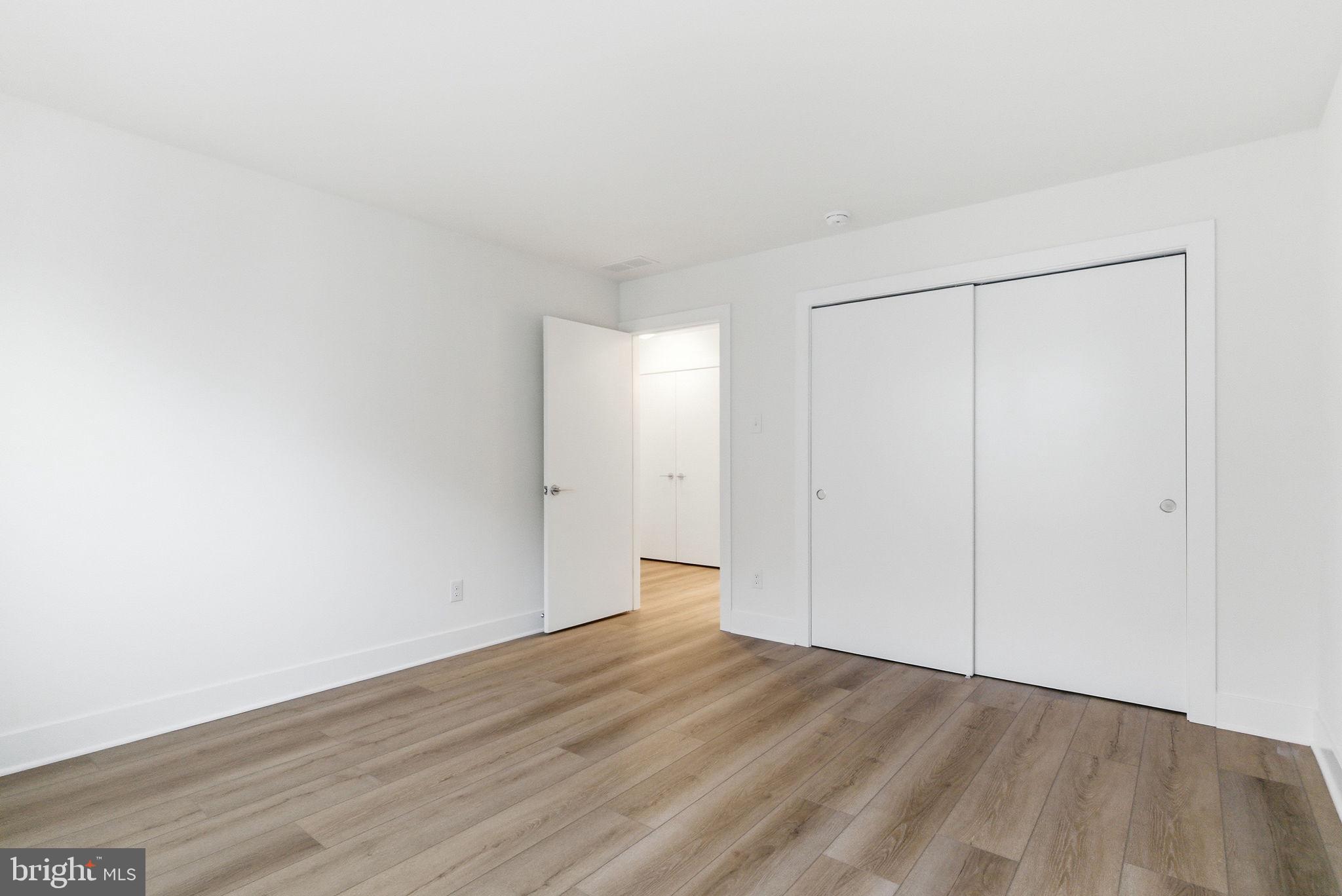 RIVER PLACE - Residential