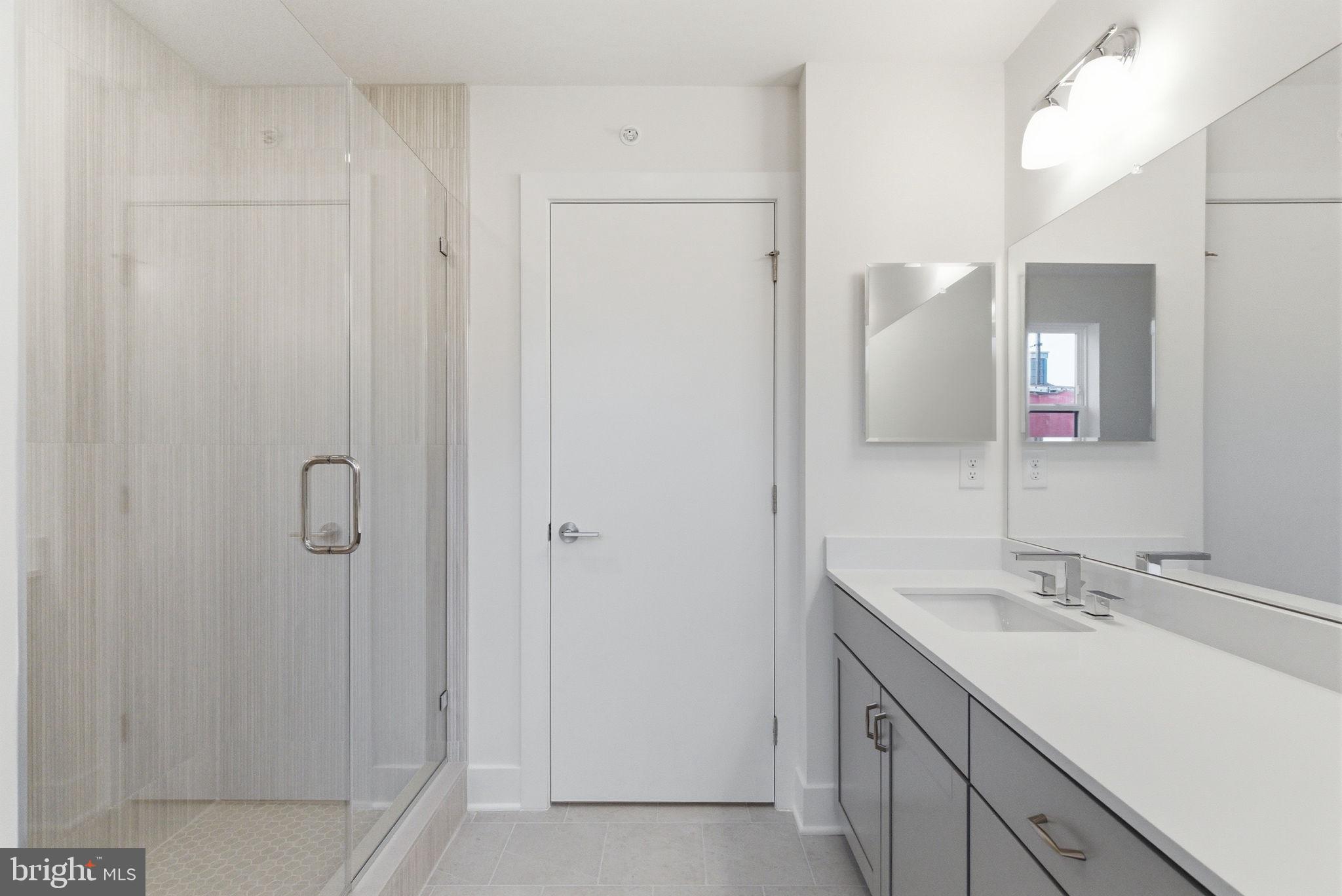 RIVER PLACE - Residential