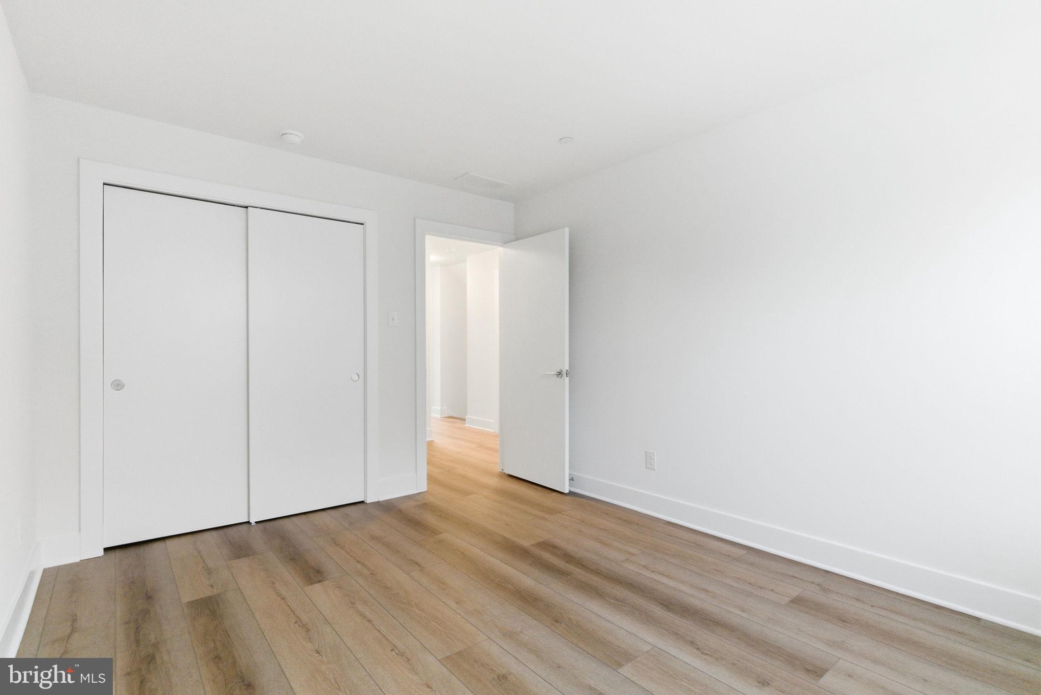 RIVER PLACE - Residential