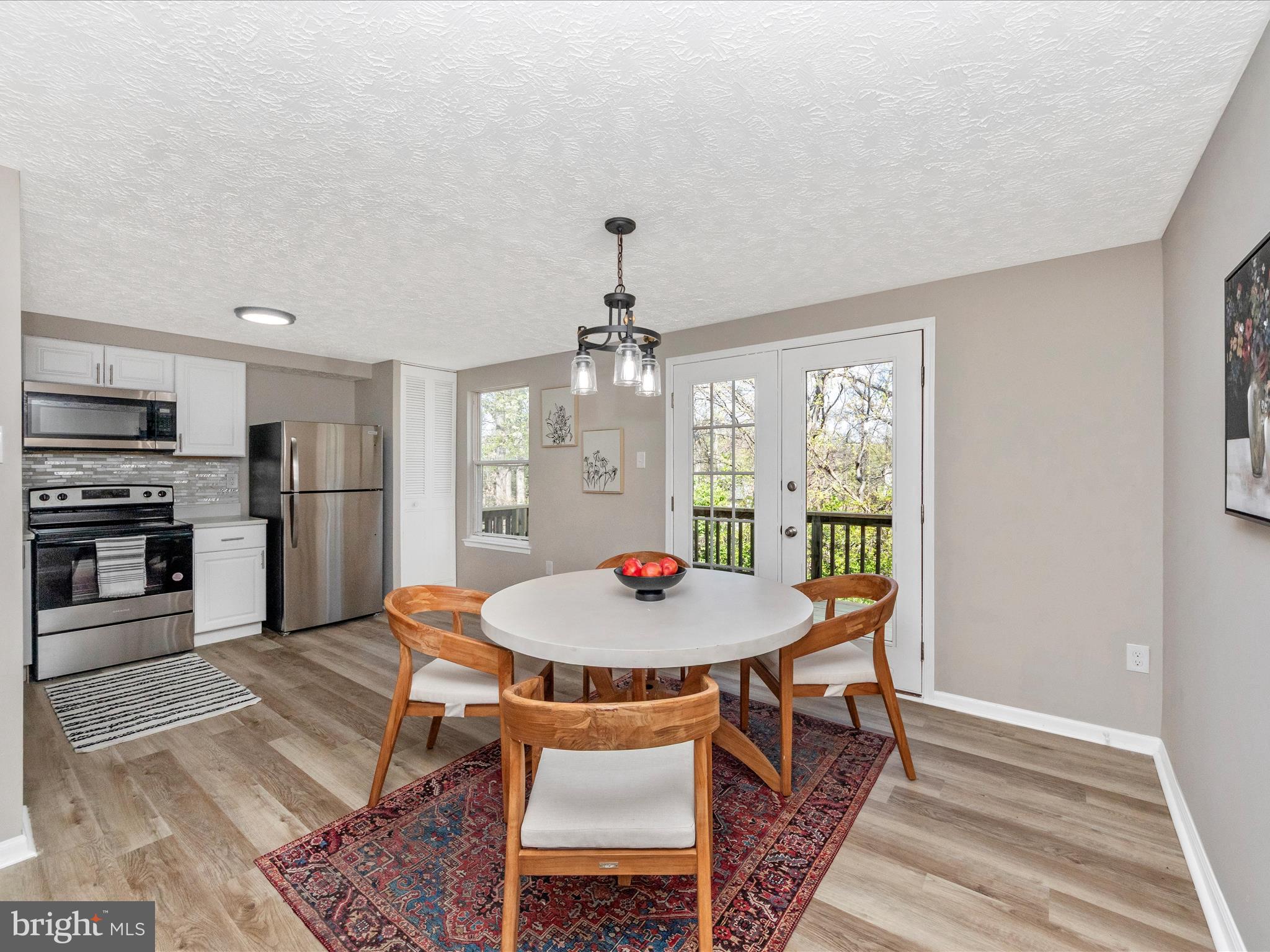 GREEN HOLLY WOODS - Residential