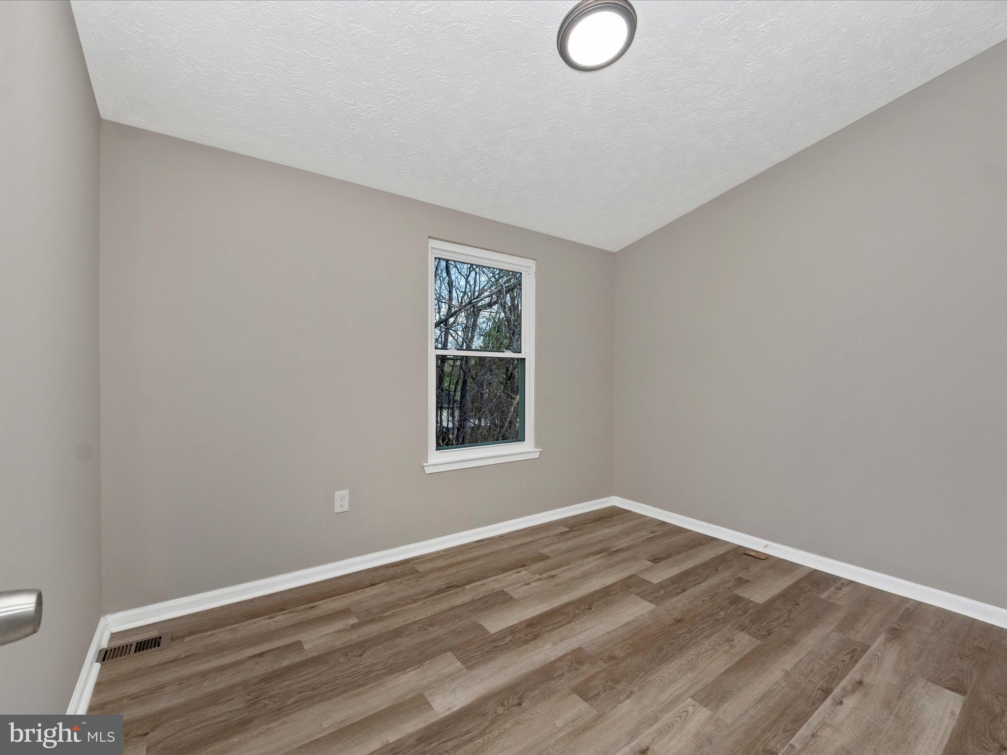 GREEN HOLLY WOODS - Residential