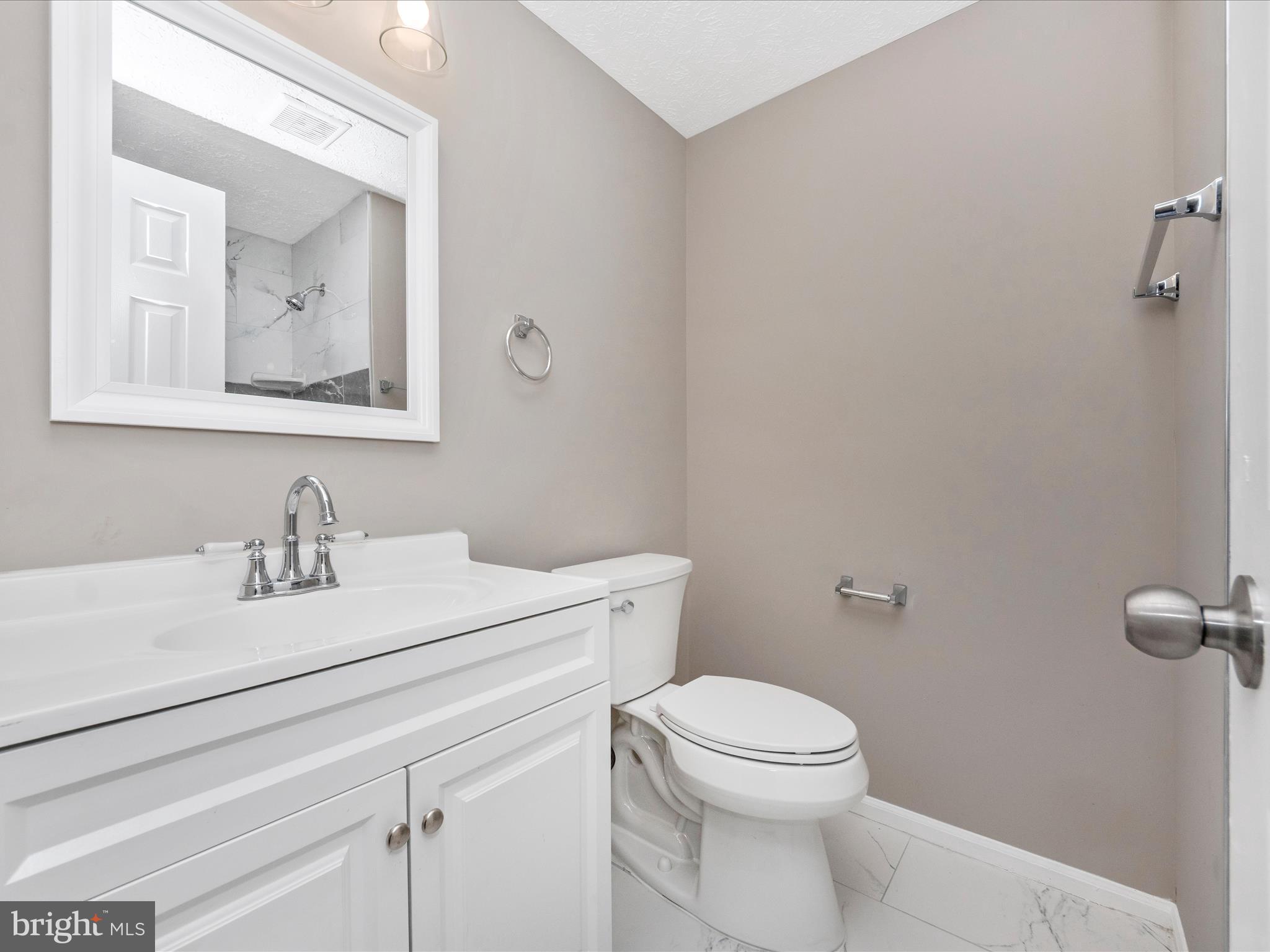 GREEN HOLLY WOODS - Residential