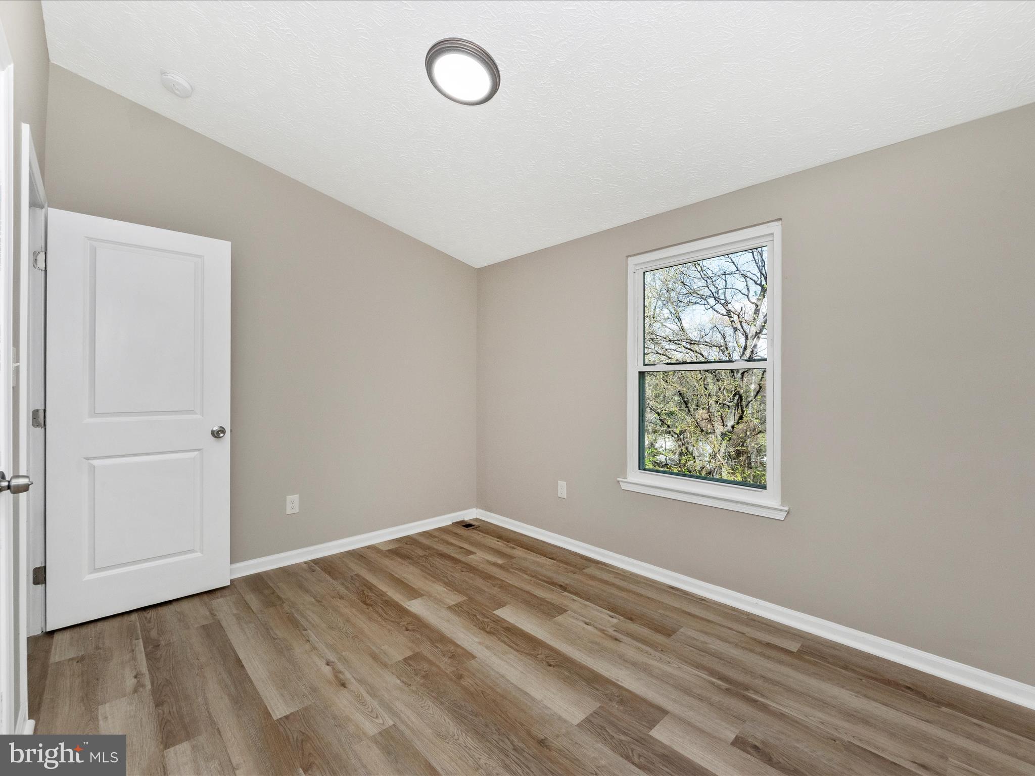 GREEN HOLLY WOODS - Residential