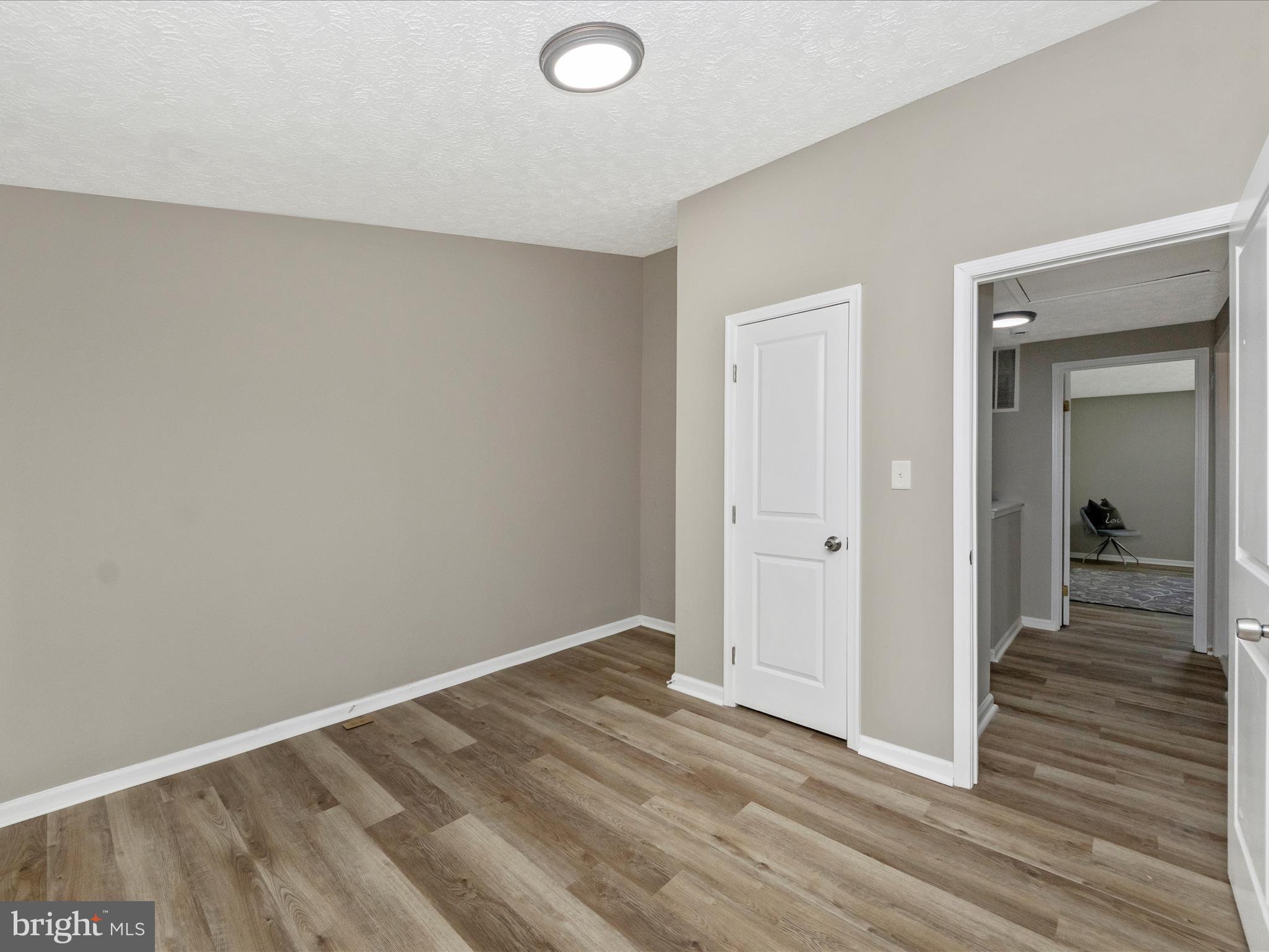 GREEN HOLLY WOODS - Residential