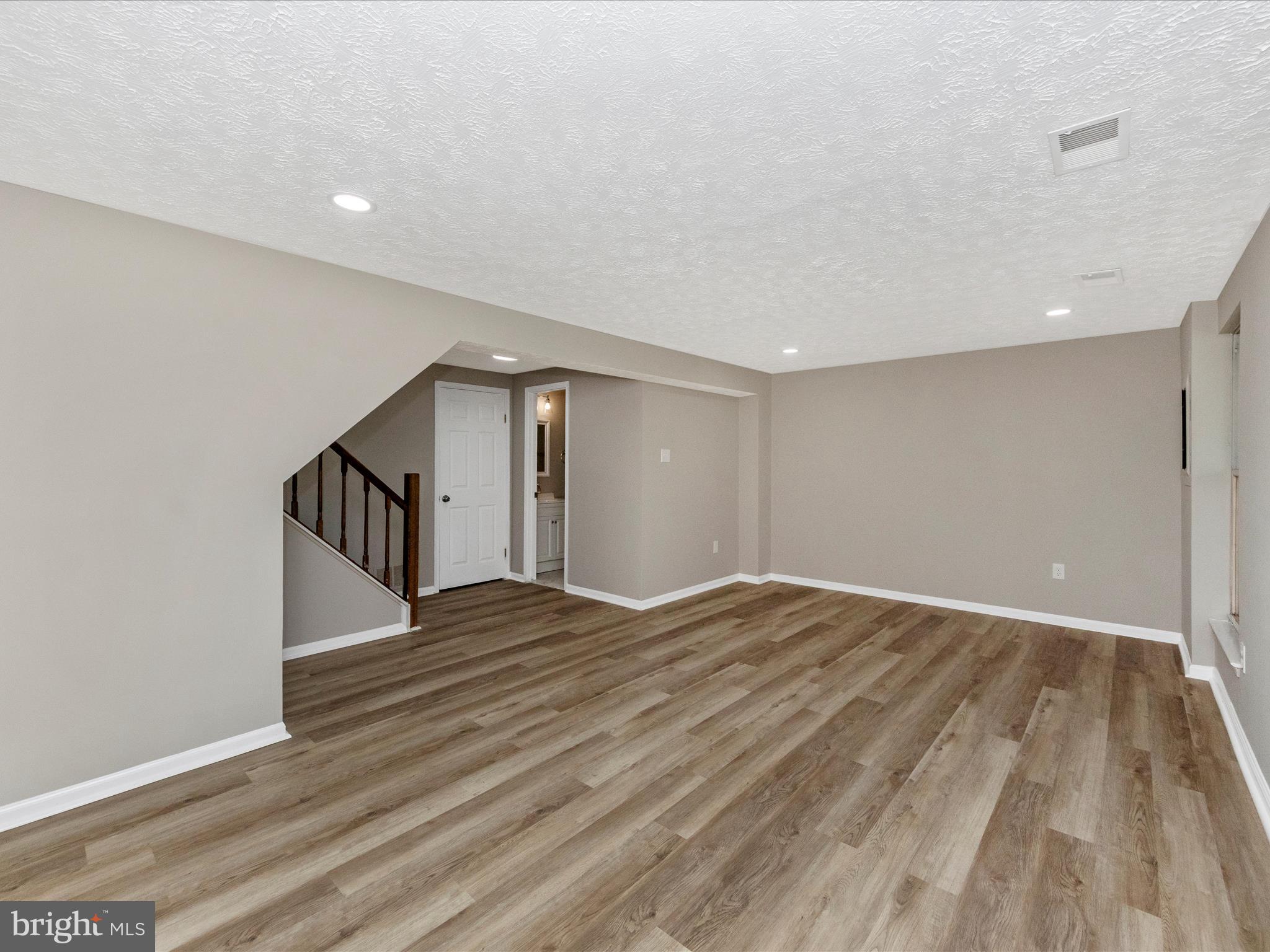 GREEN HOLLY WOODS - Residential