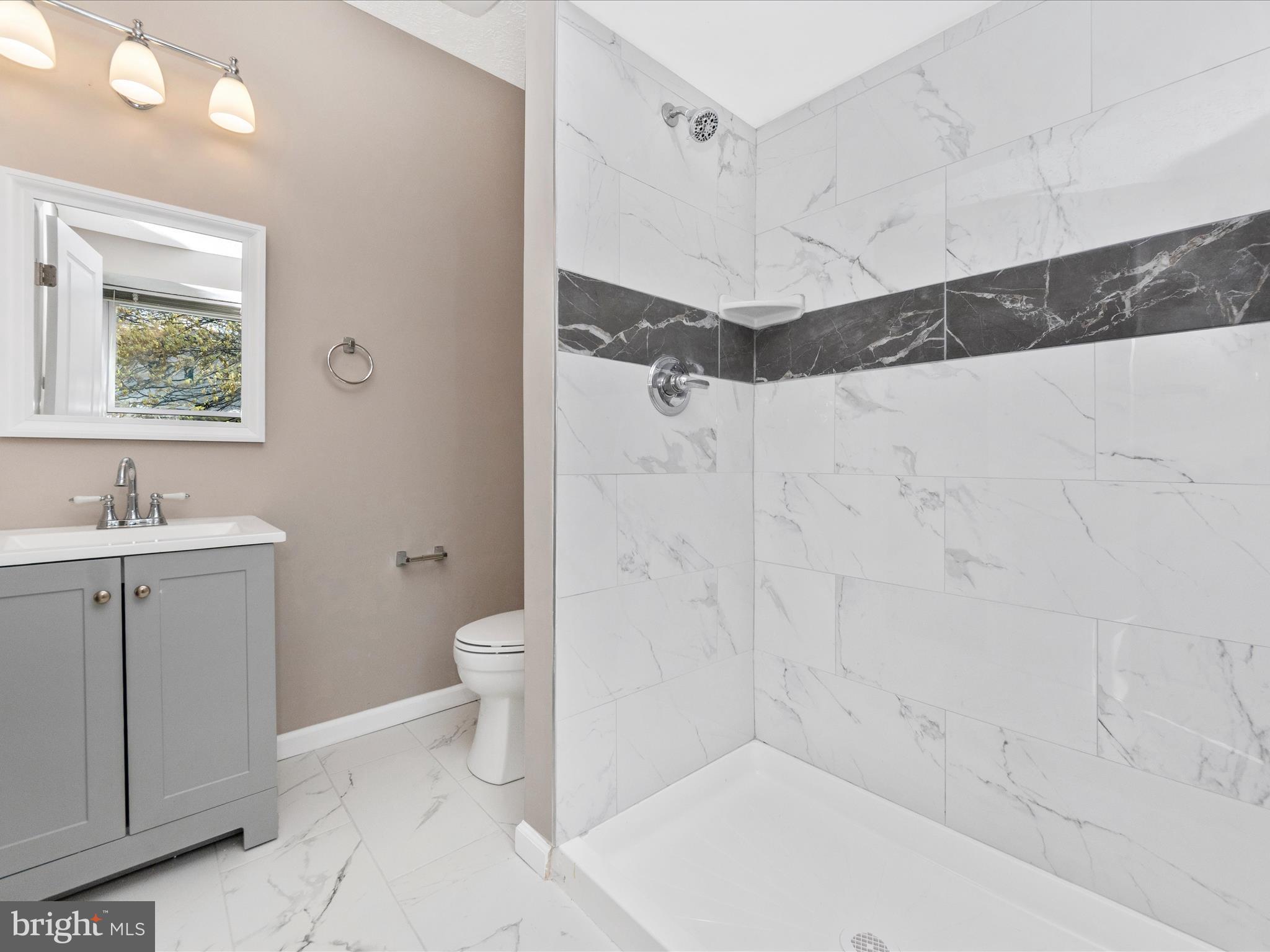 GREEN HOLLY WOODS - Residential