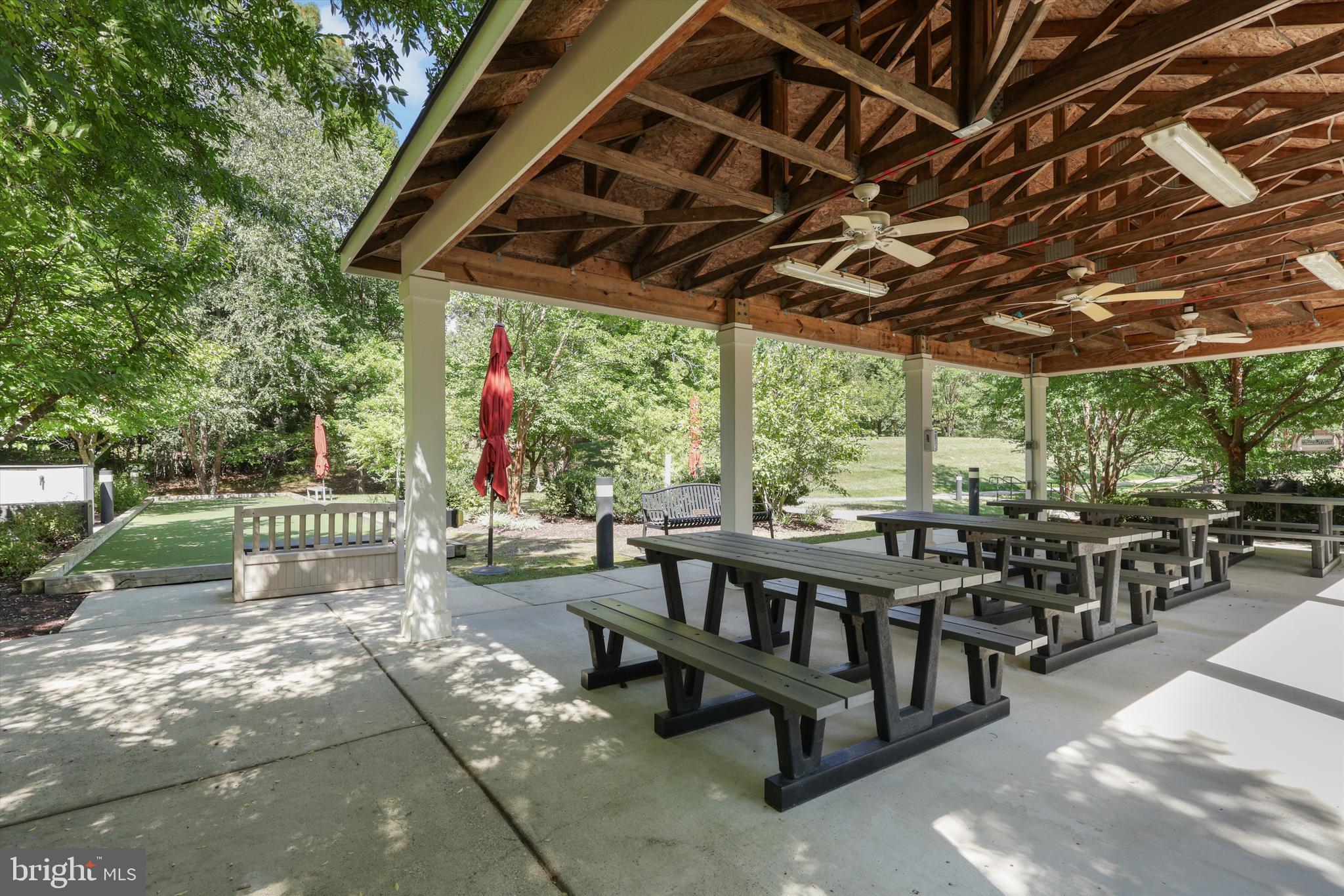 VIRGINIA HERITAGE AT LEE'S PARK - Residential