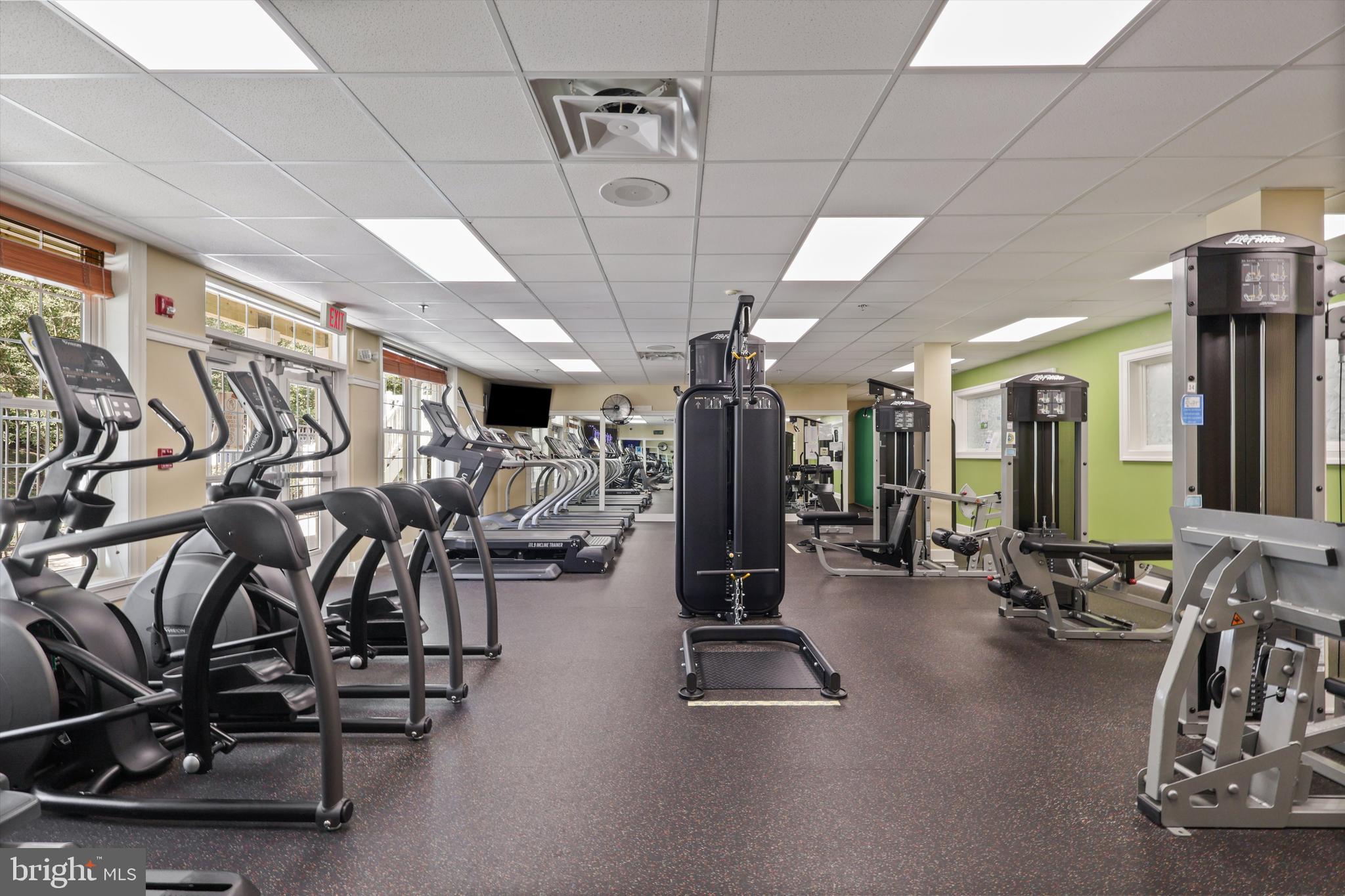 VIRGINIA HERITAGE AT LEE'S PARK - Residential