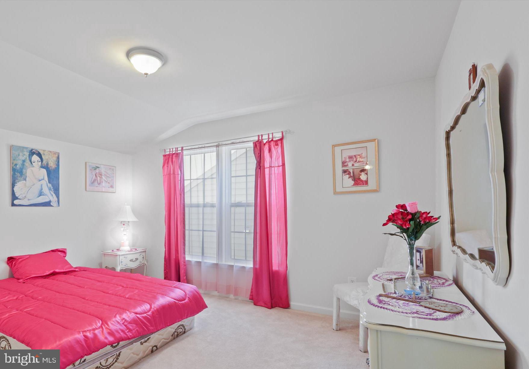 VIRGINIA HERITAGE AT LEE'S PARK - Residential