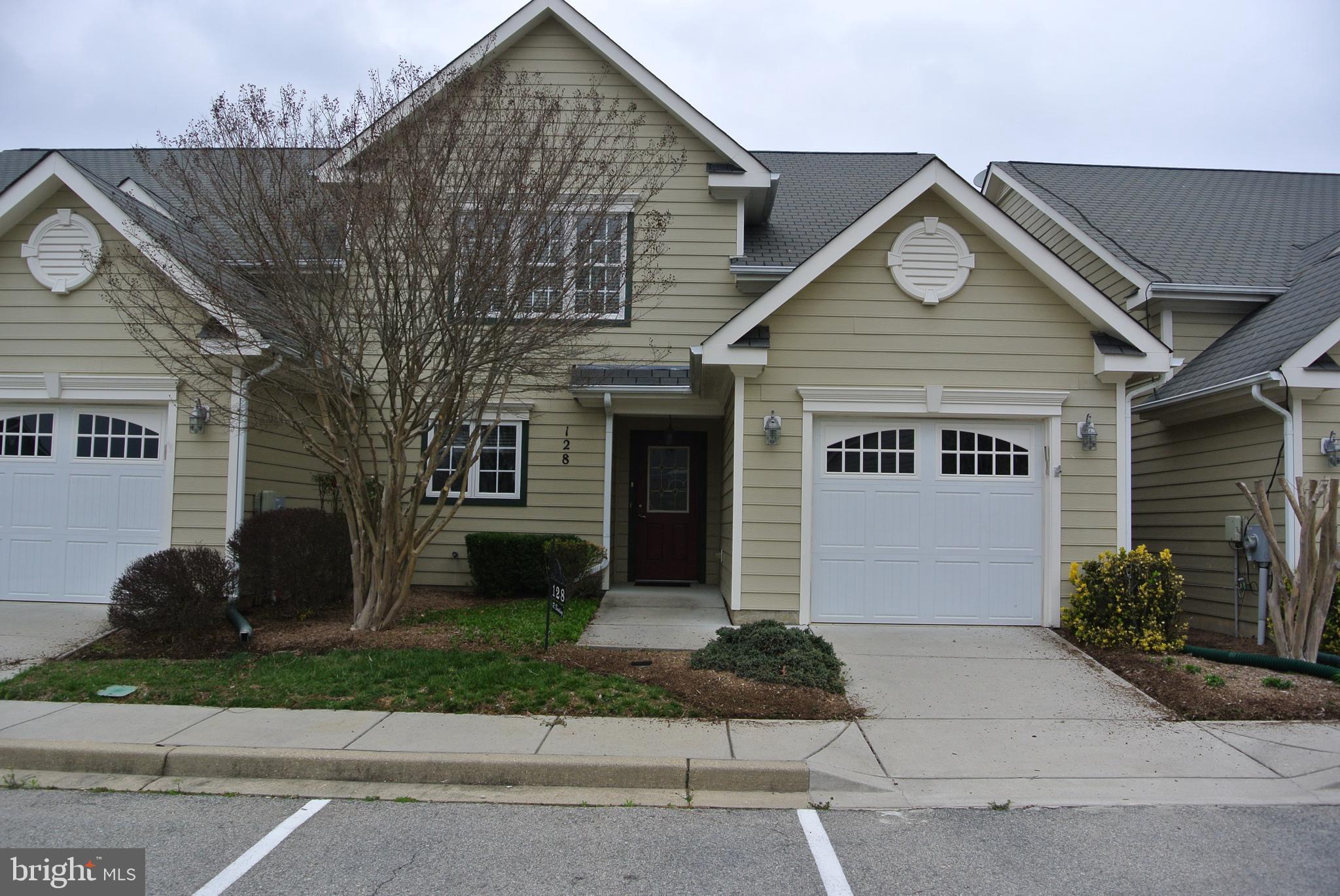 WASHINGTON SQUARE - Residential