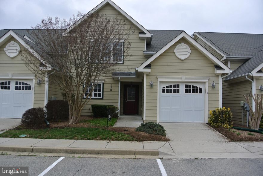 Beautiful three bedroom home in sought after Washington Square.  Two bedrooms upstairs can be accessed by an electric stair lift.  Lots of storage inside.  Huge walk-in closets.  Screened in Porch.  First level Primary Suite.  One car garage with automatic opener.  Senior Living at  its best.  Minutes away from shopping.  You don't want to miss this one.  Eligible for 100% financing thru USDA Rural Development (If Qualified)