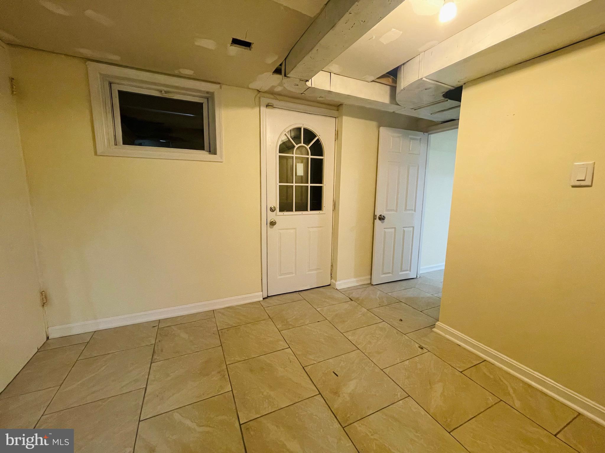 COLLEGE HEIGHTS - Residential