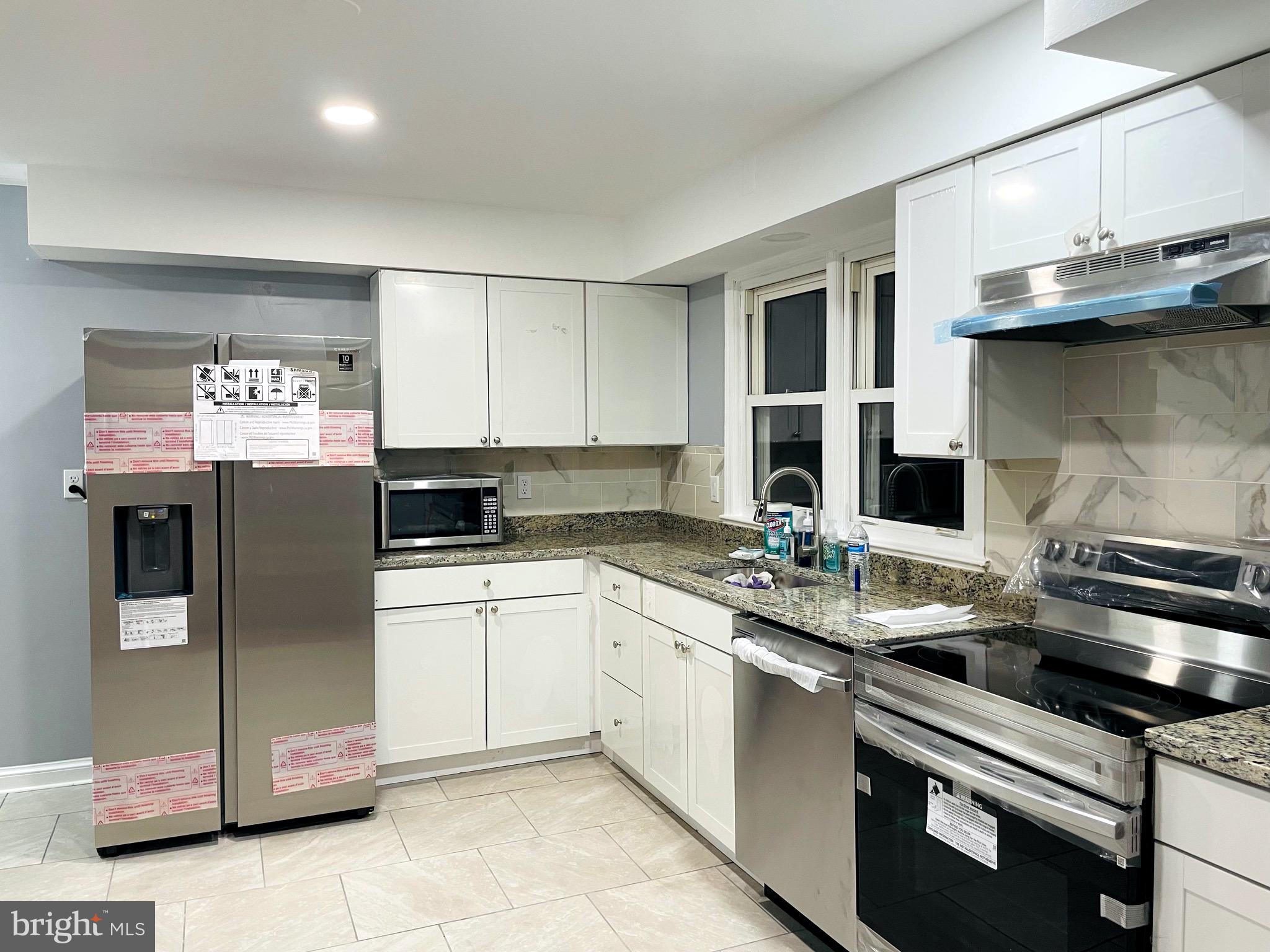 COLLEGE HEIGHTS - Residential