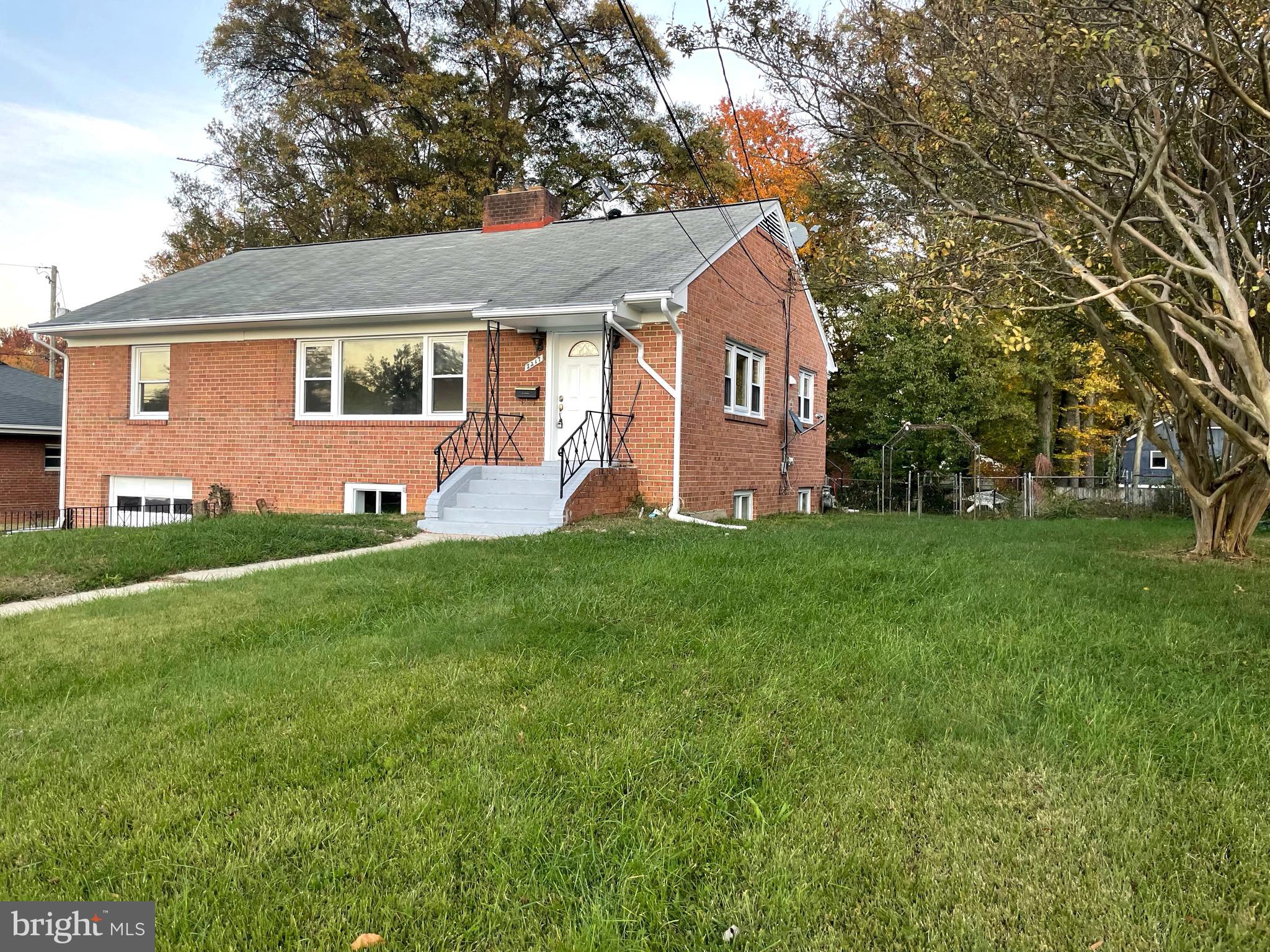 COLLEGE HEIGHTS - Residential