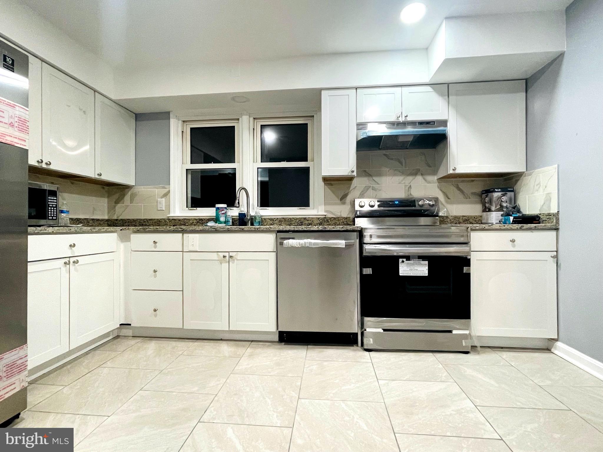 COLLEGE HEIGHTS - Residential