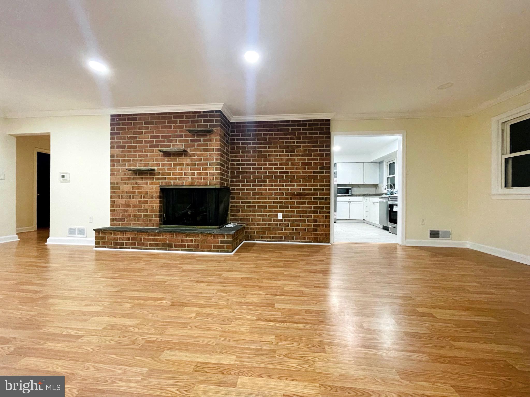 COLLEGE HEIGHTS - Residential