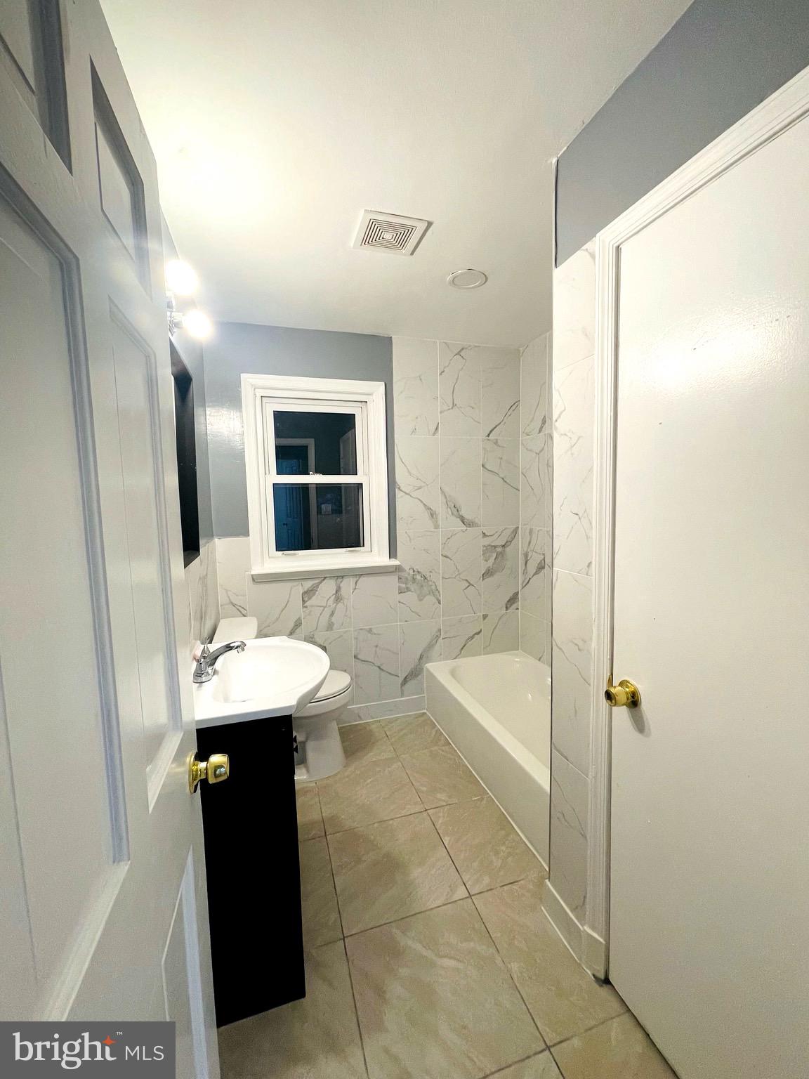 COLLEGE HEIGHTS - Residential