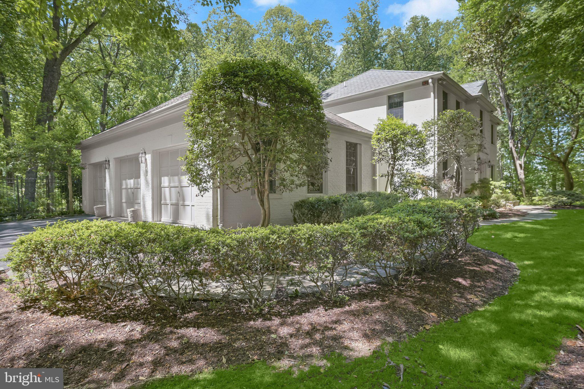 10118 NEW LONDON DRIVE