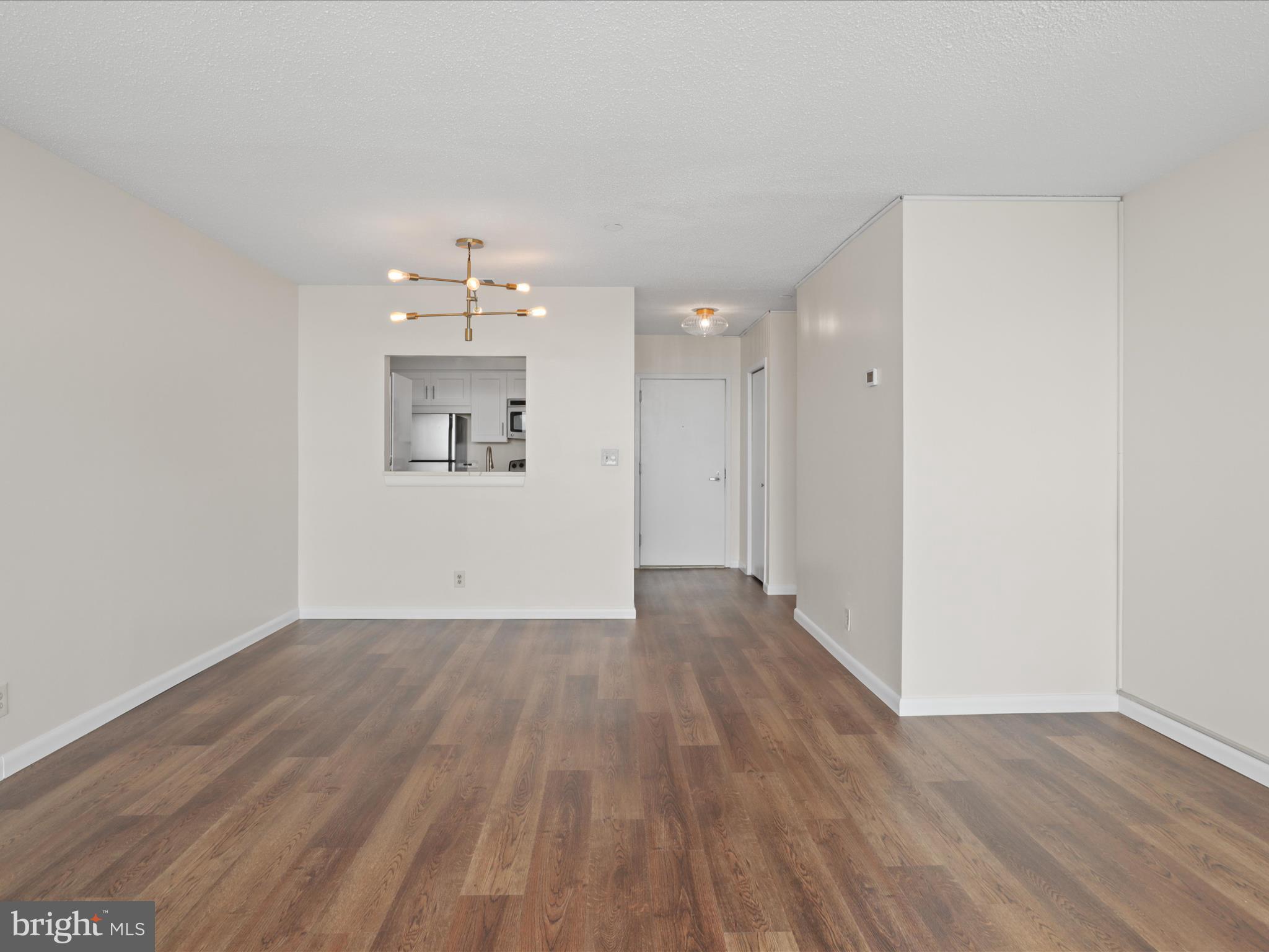 SKYLINE SQUARE CONDO - Residential Lease