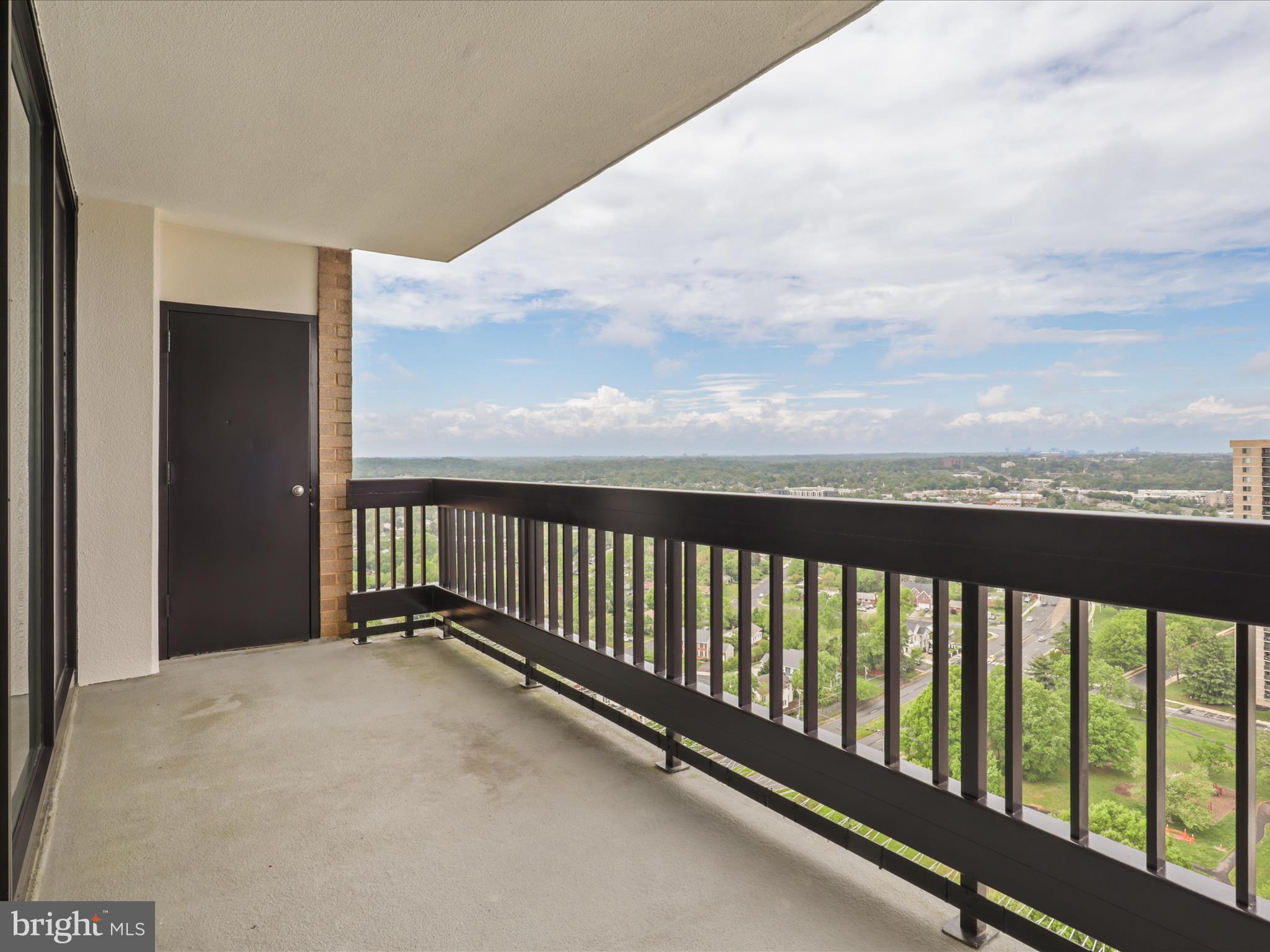 SKYLINE SQUARE CONDO - Residential Lease