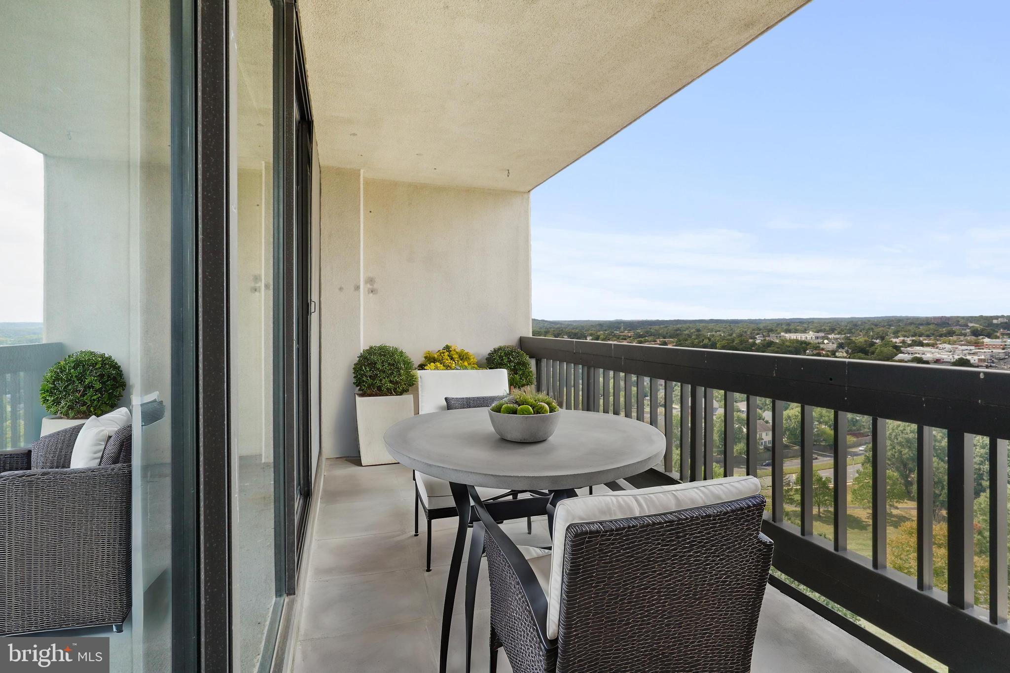 SKYLINE SQUARE CONDO - Residential Lease