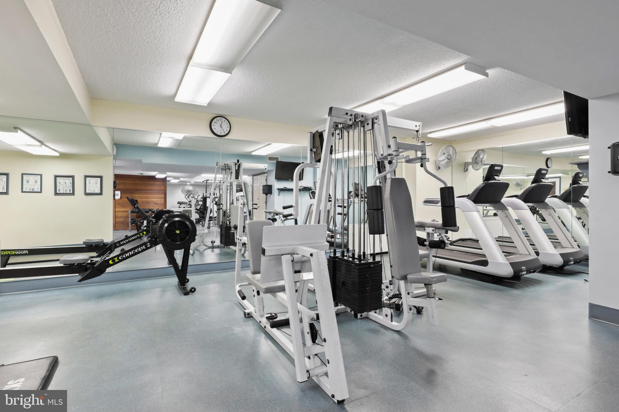 SKYLINE SQUARE CONDO - Residential Lease