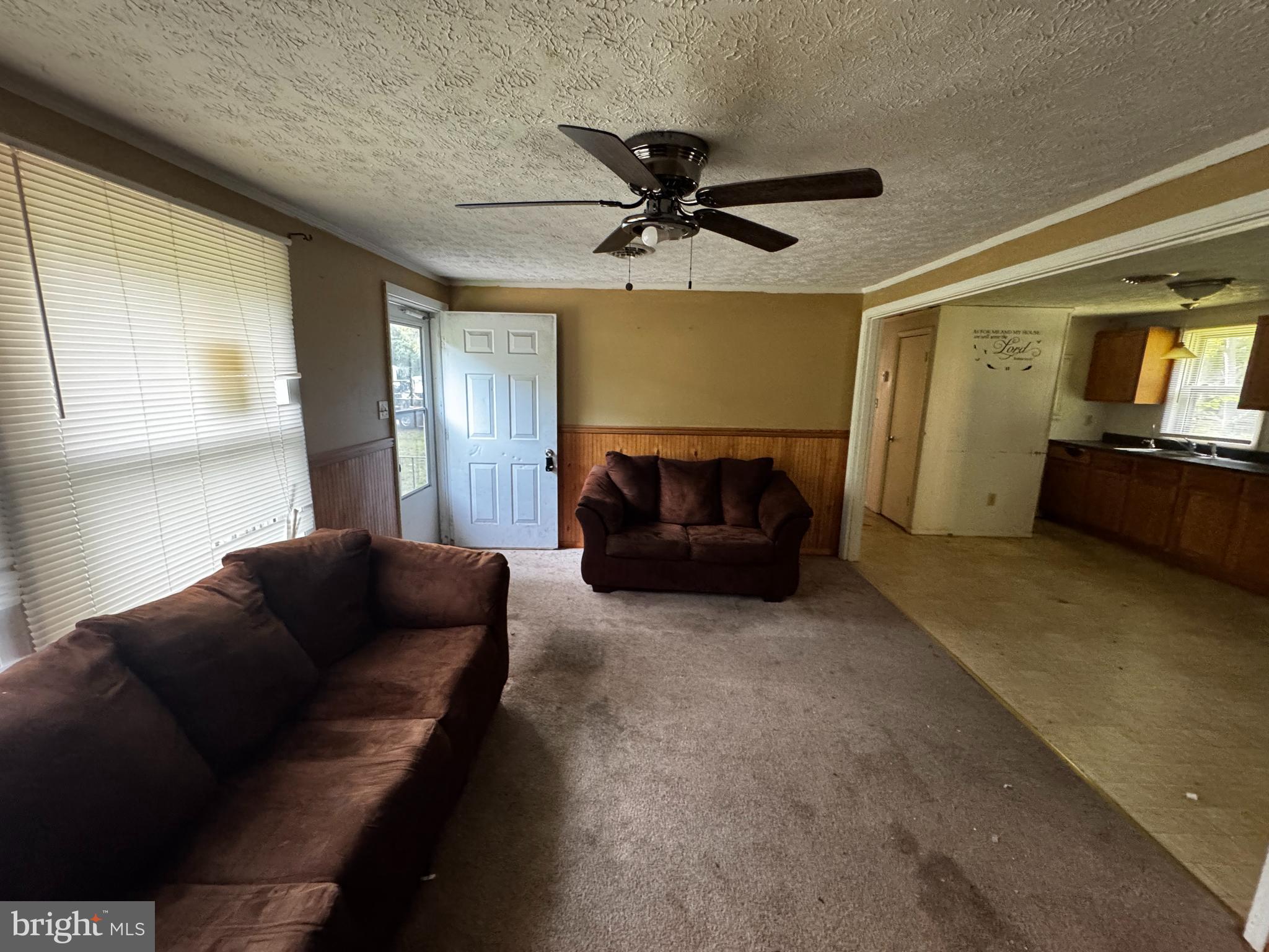 WHITE OAK MANOR - Residential