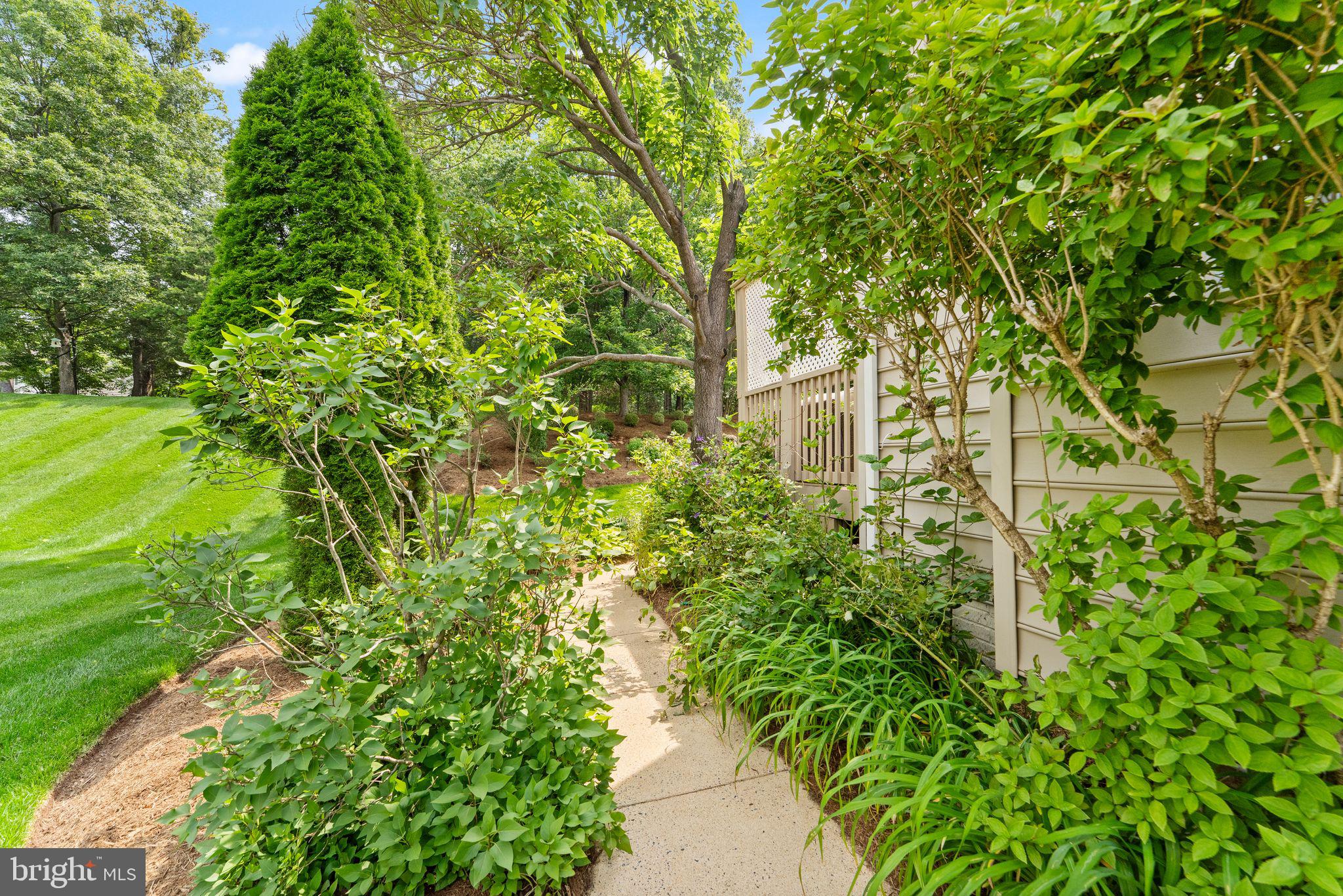 EDWARDS LANDING - Residential