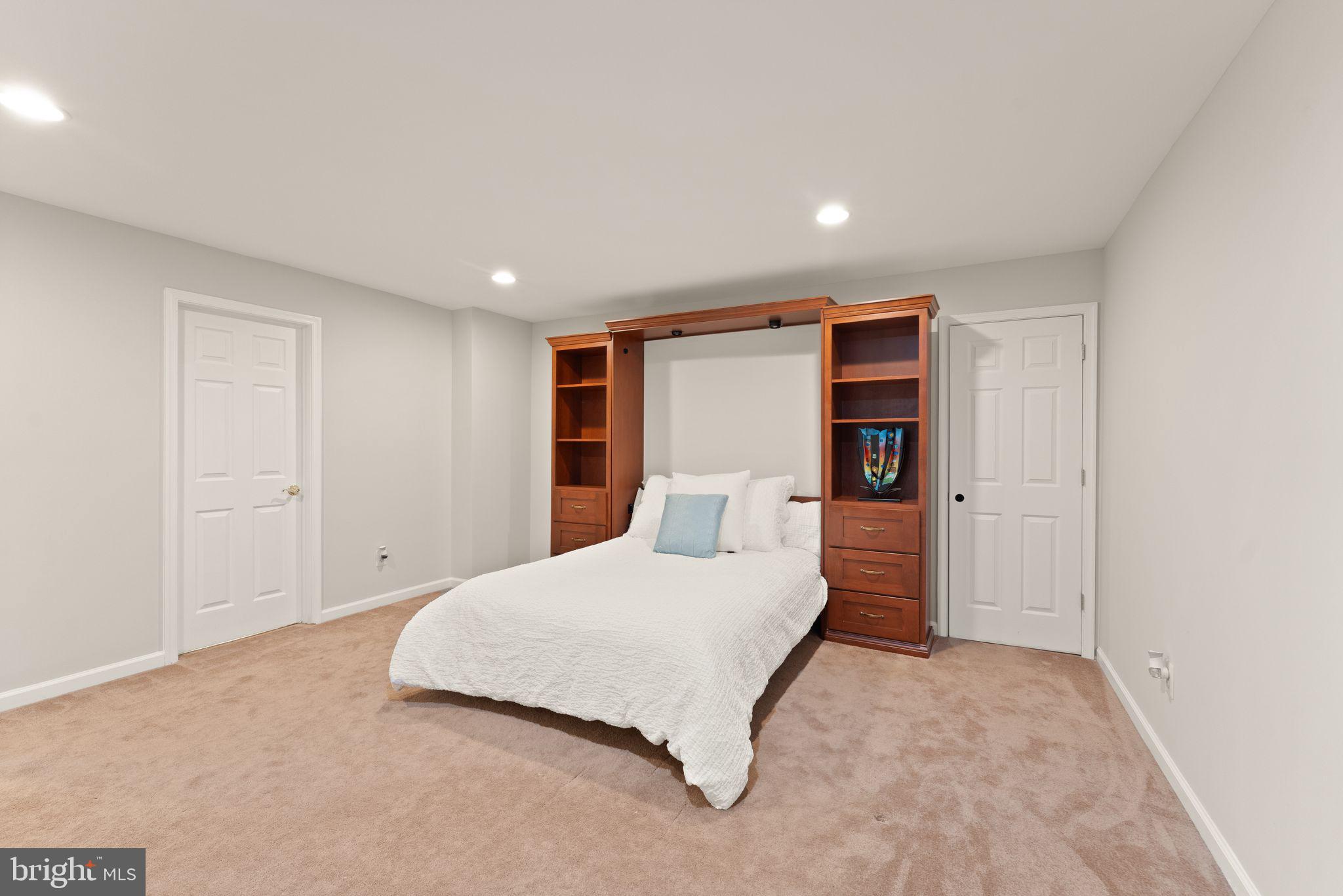 EDWARDS LANDING - Residential