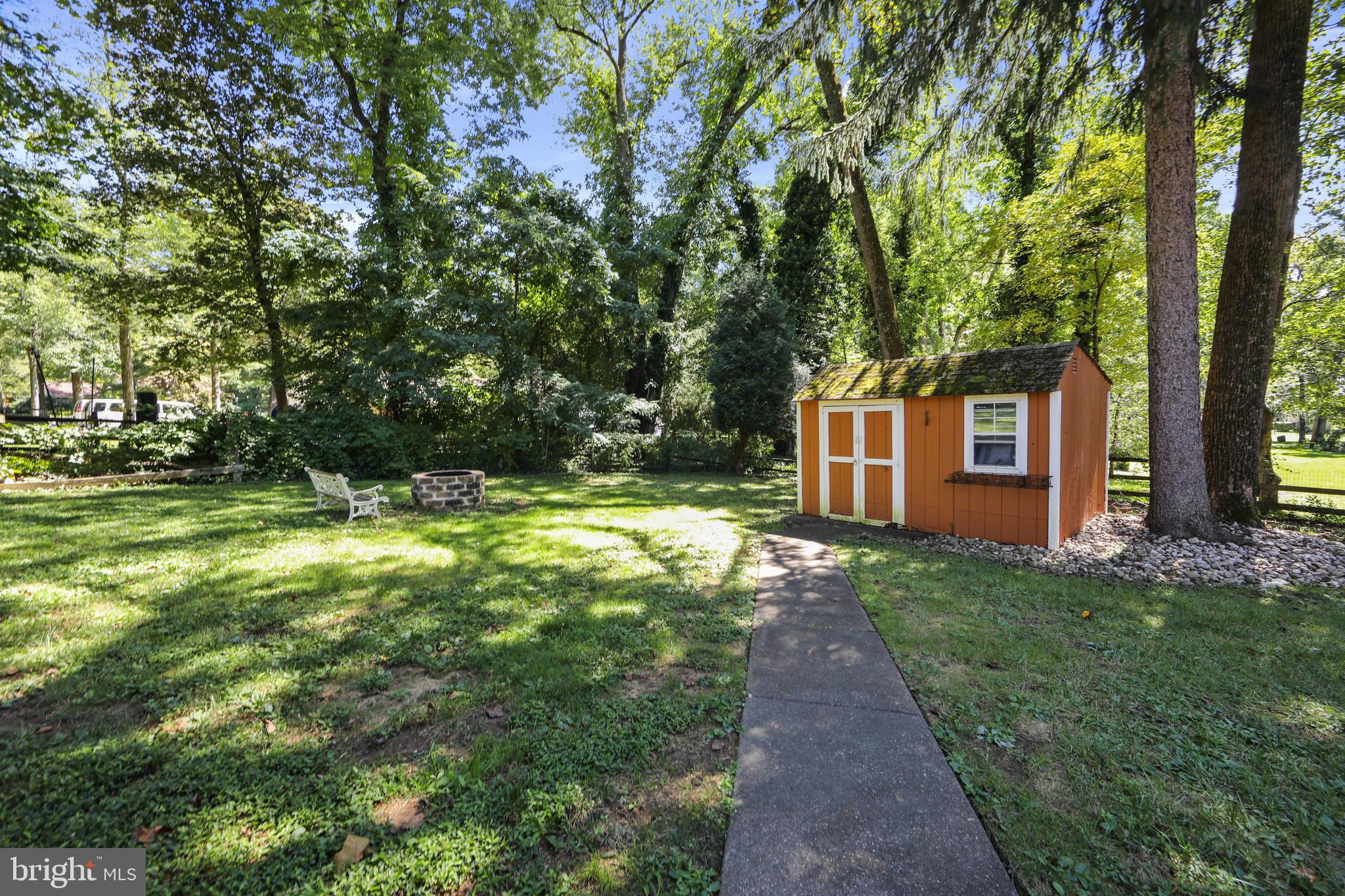 HUNTINGDON VALLEY - Residential