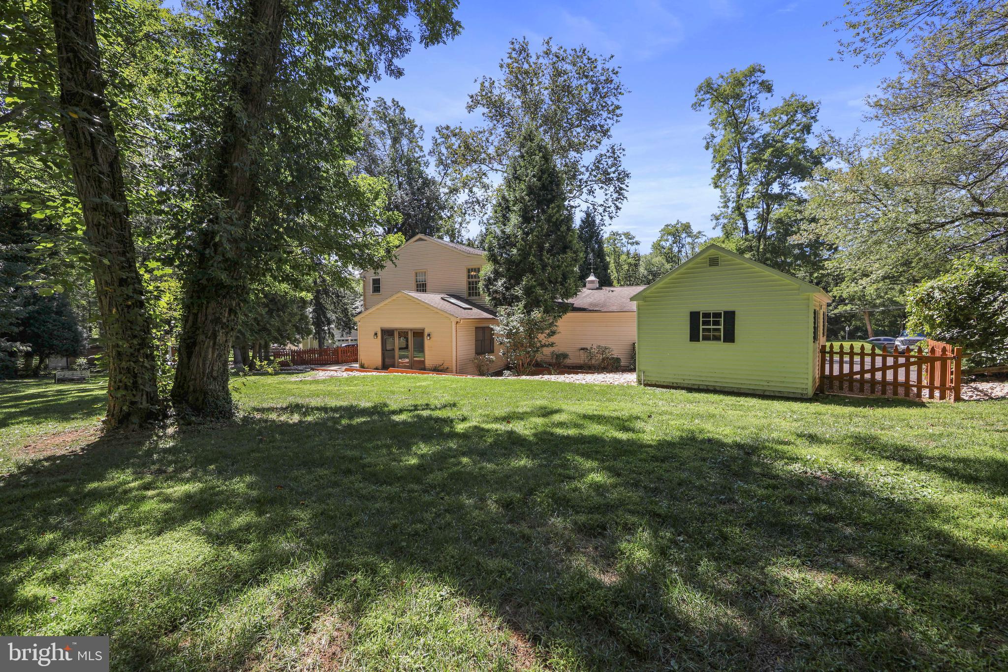 HUNTINGDON VALLEY - Residential