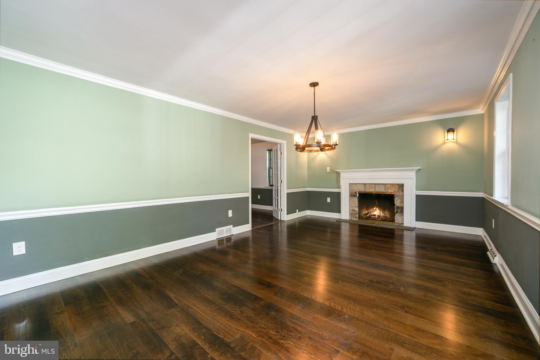 HUNTINGDON VALLEY - Residential