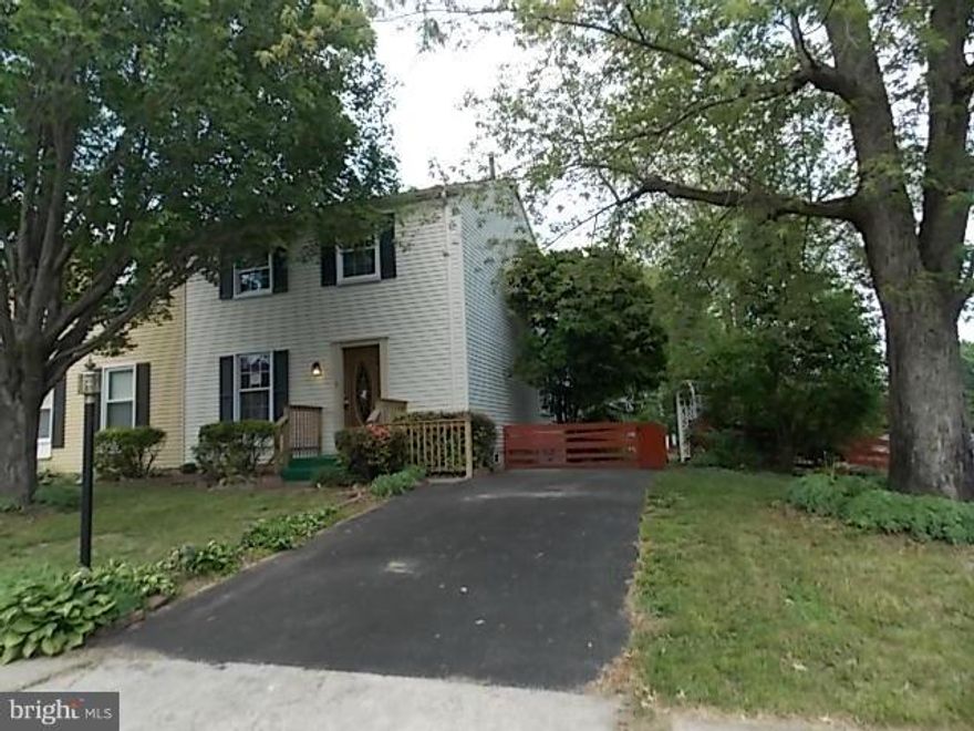 Spacious end unit town home features huge sun filled addition off rear , corner lot with fenced back yard. Main level has dining room off kitchen . Formal living room with family room addition , laundry room and 1/2 bath. Upper level has master bedroom with private bath. Updated hall bath and bedrooms 2 & 3. Lower level is finished with rec.room ,storage and utility area. Close to schools !!