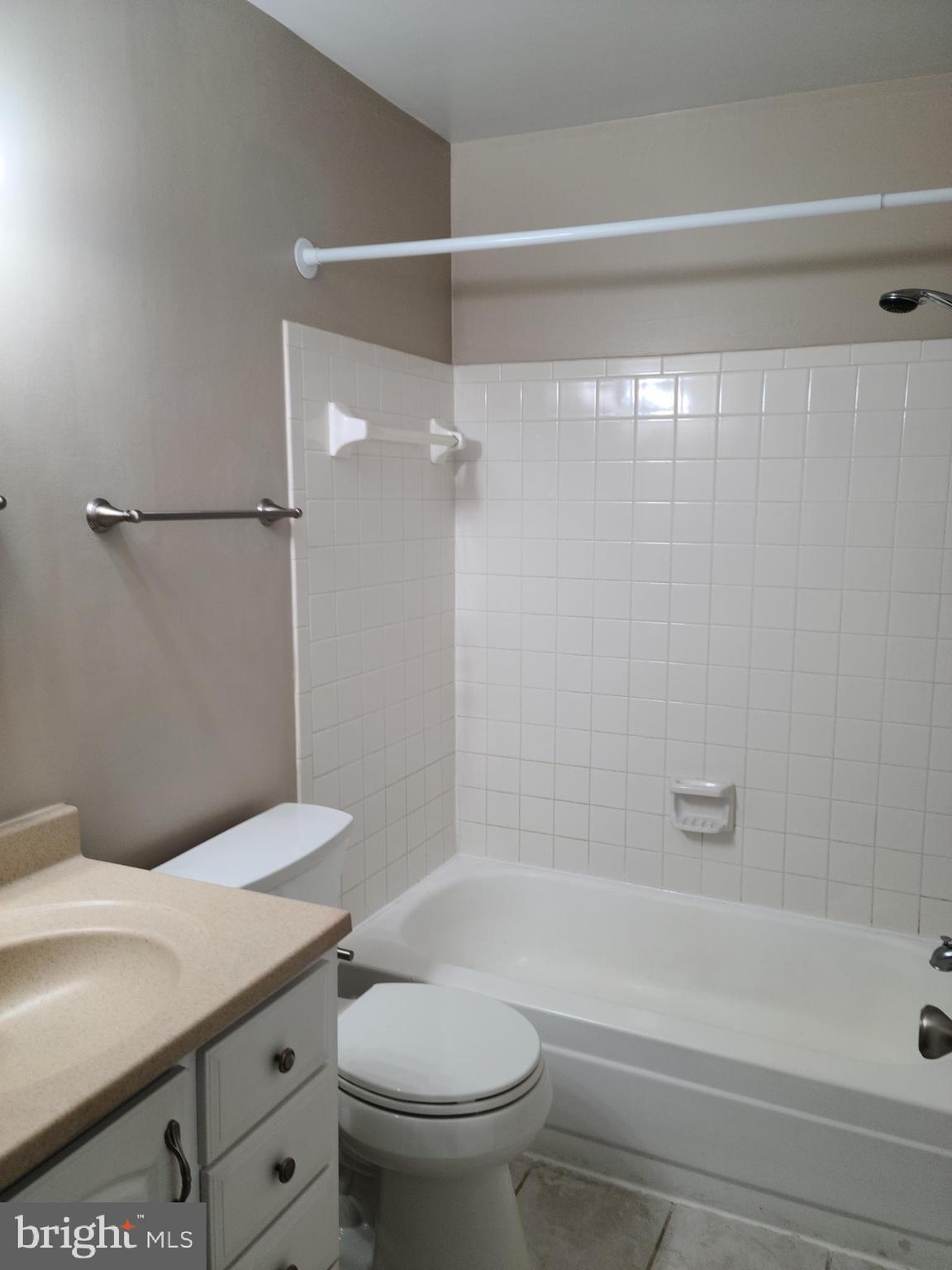 DEVON HILLS - Residential Lease