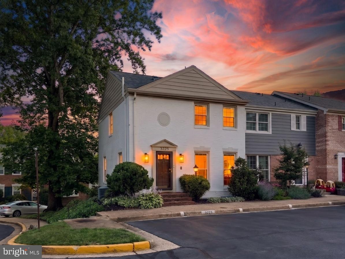 3225 ADAMS COURT