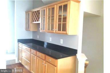 SIGNATURE AT BROADLANDS - Residential