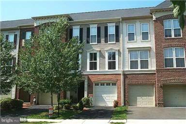 SIGNATURE AT BROADLANDS - Residential