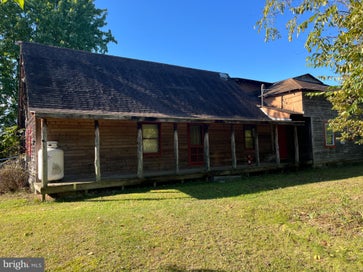 149 BONNEVILLE DRIVE FALLING WATERS WV 25419