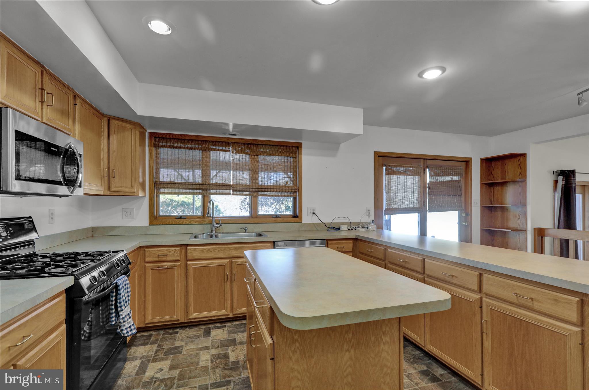 EXETER GOLF CLUB E - Residential