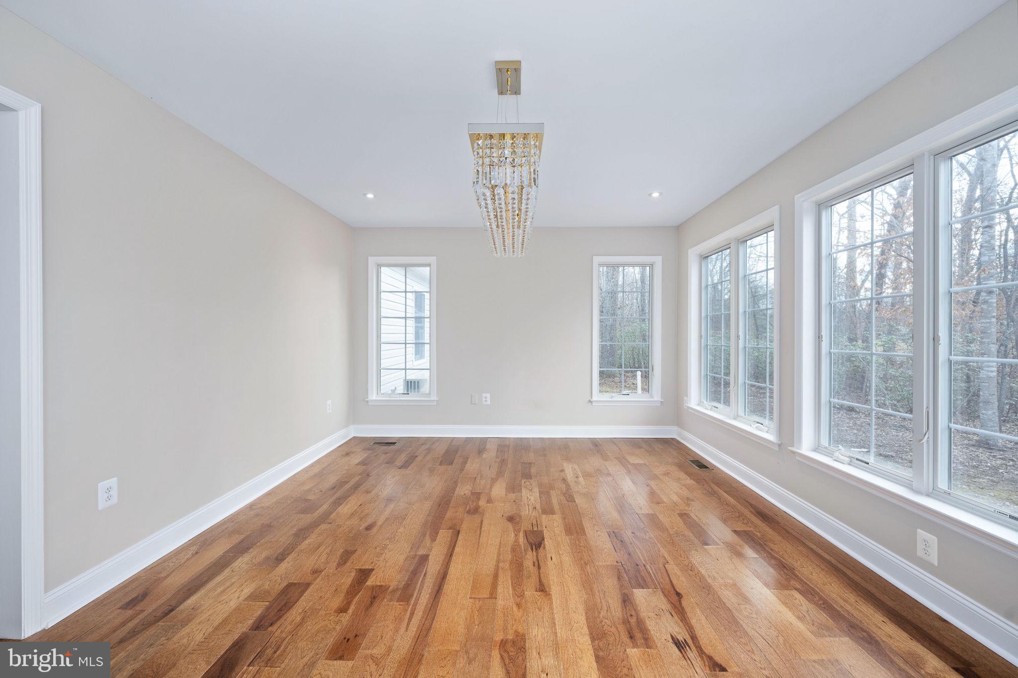 WANDERING RUN - Residential