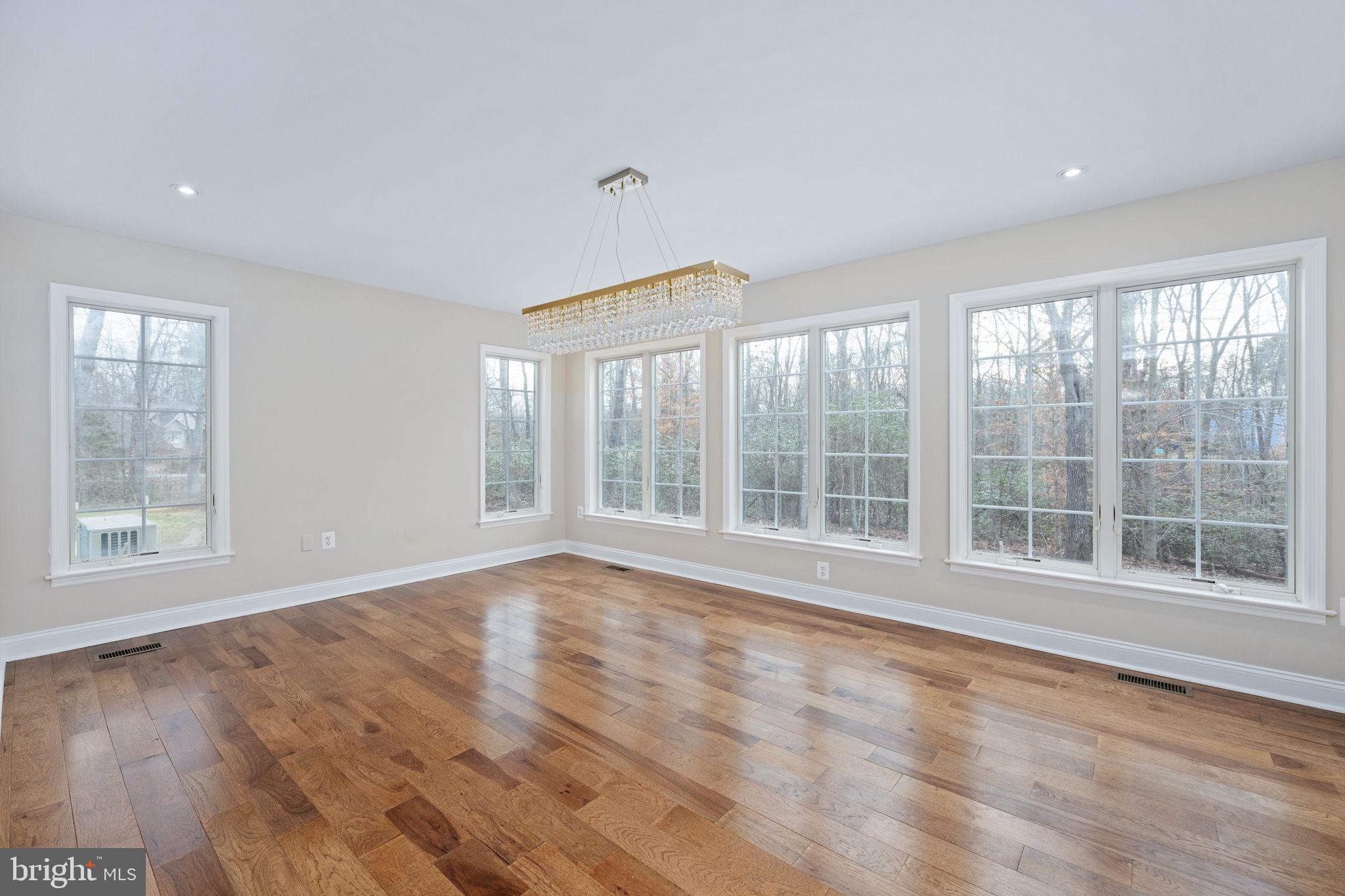 WANDERING RUN - Residential