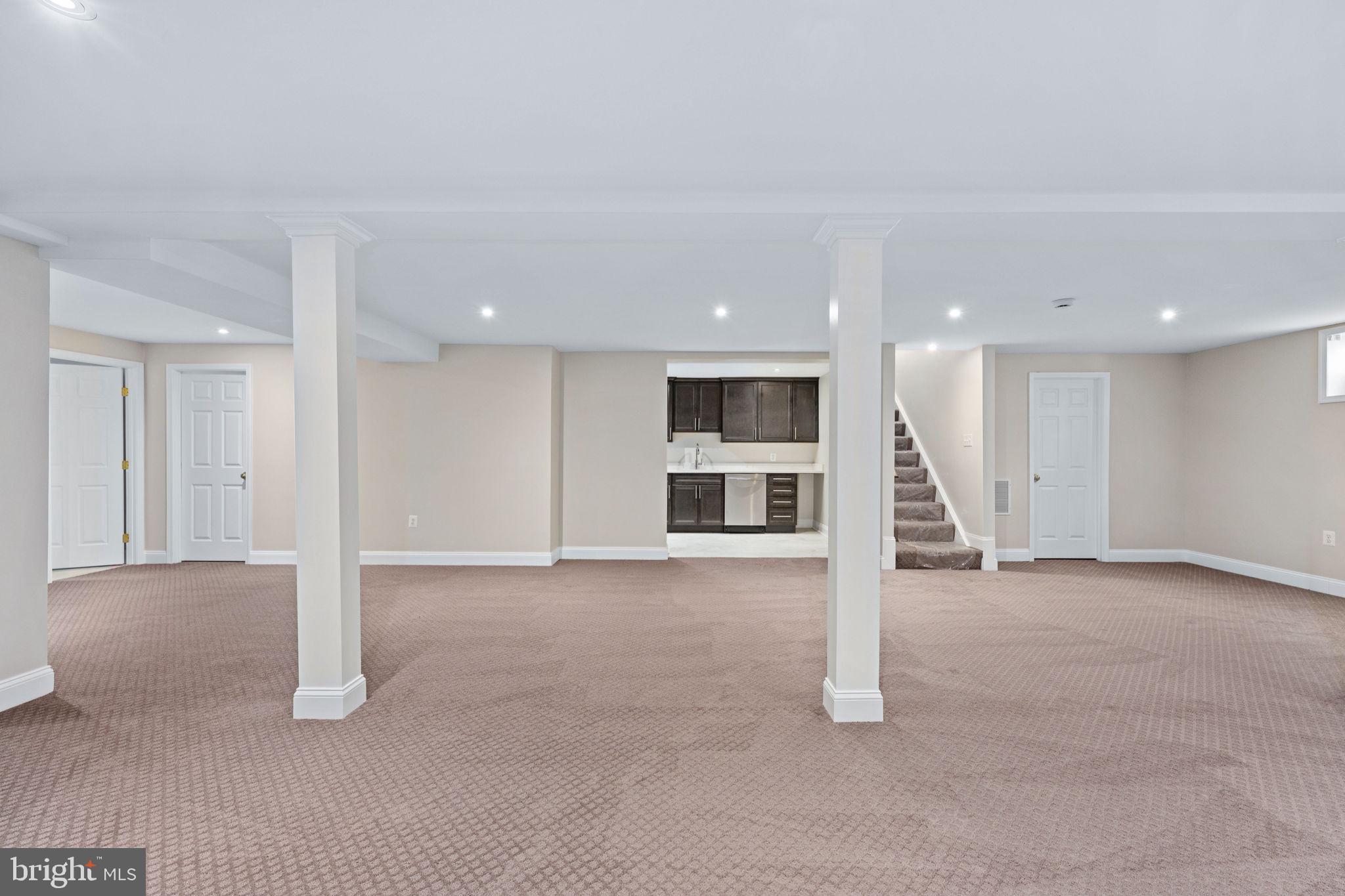 WANDERING RUN - Residential