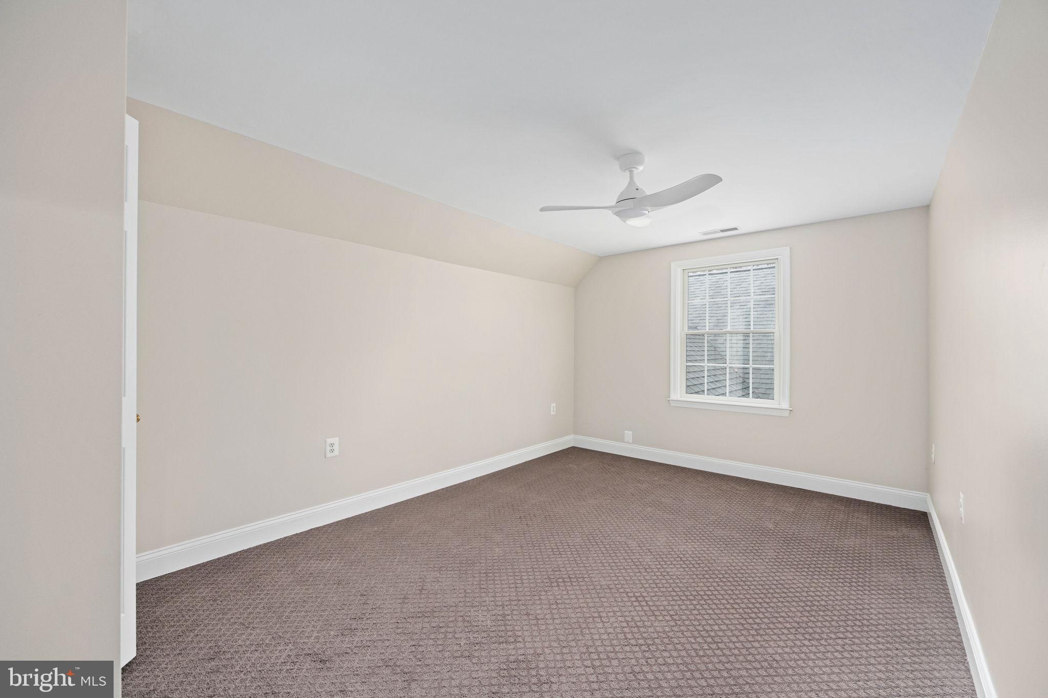 WANDERING RUN - Residential