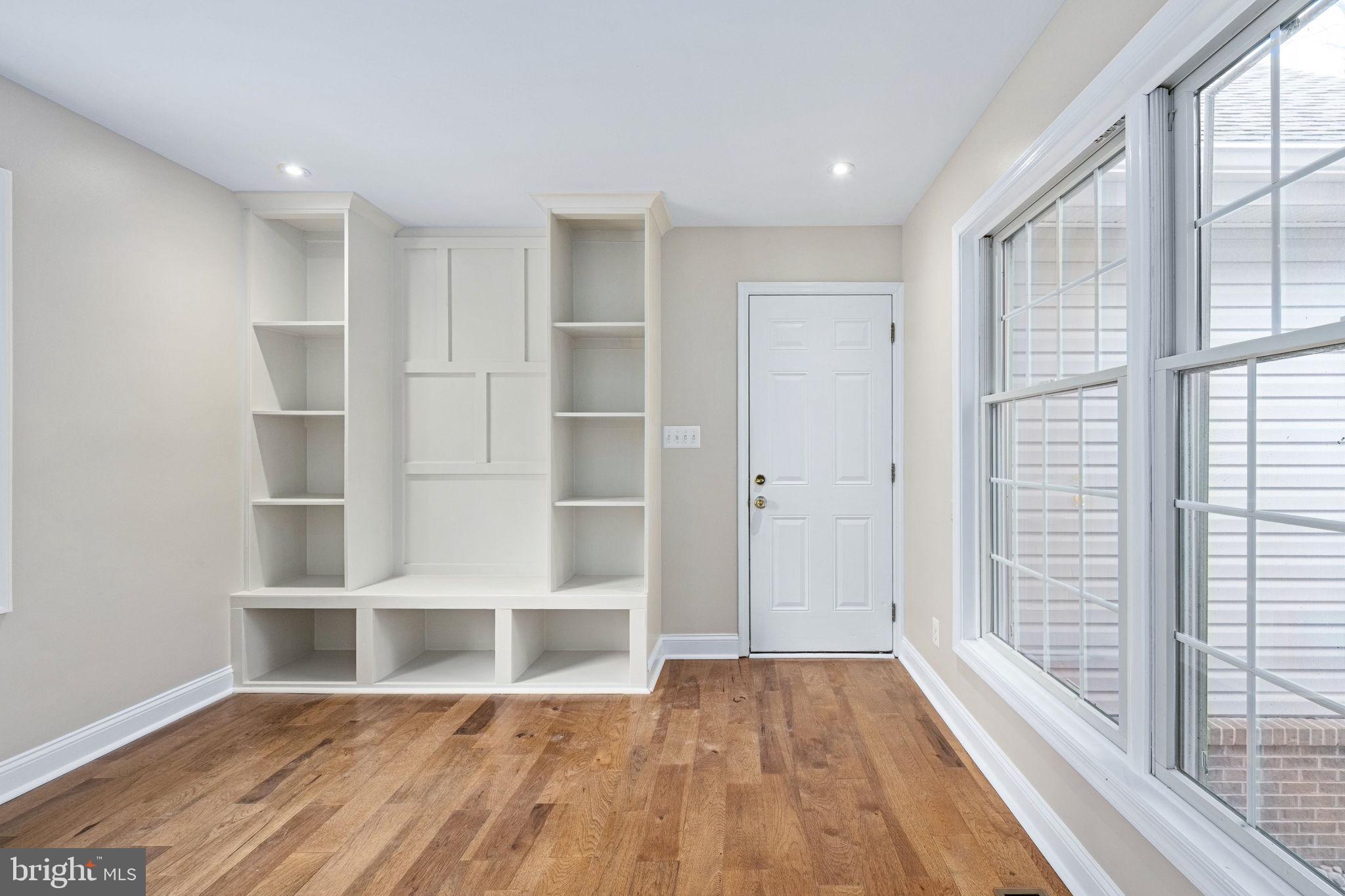 WANDERING RUN - Residential