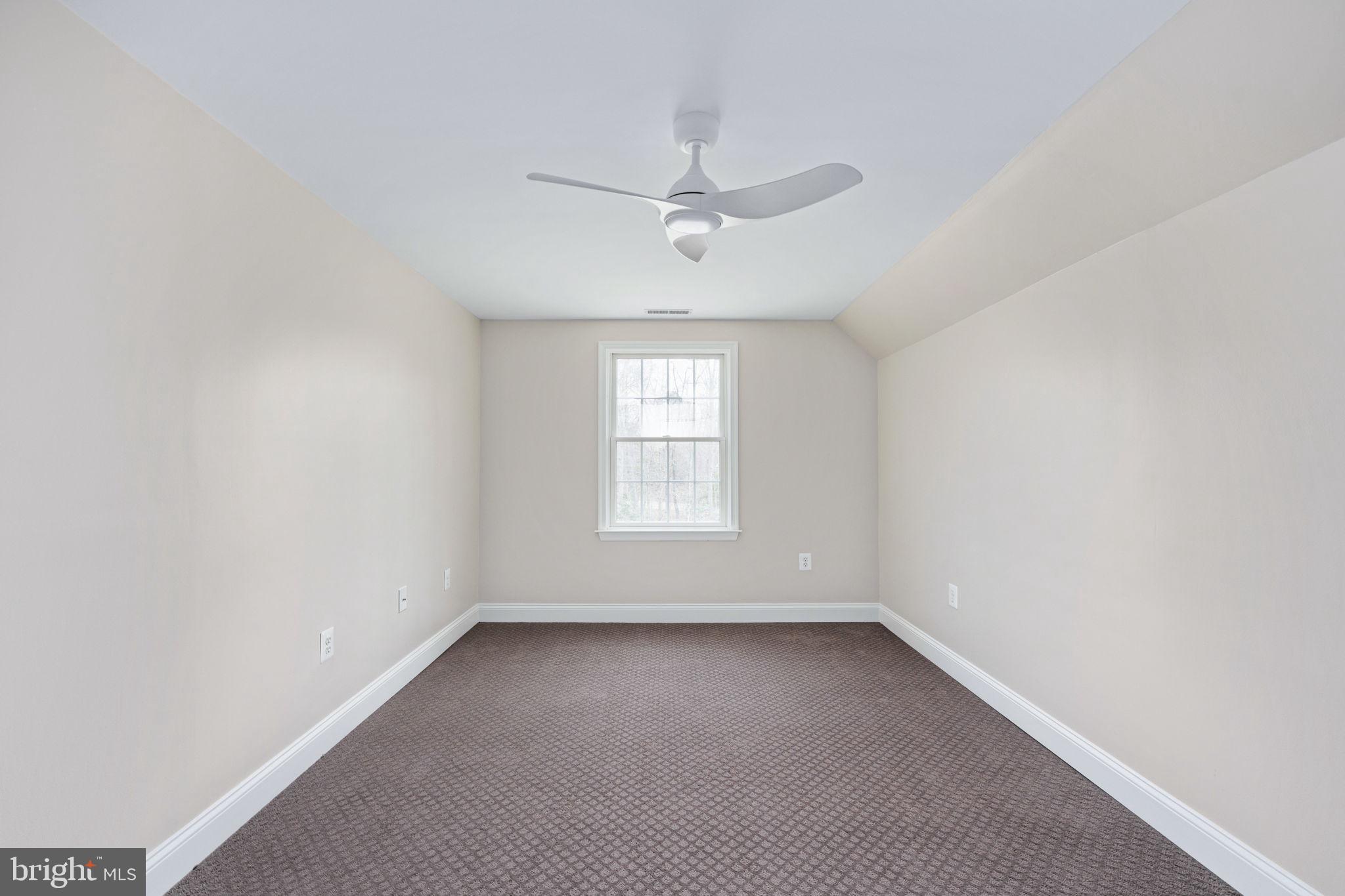 WANDERING RUN - Residential