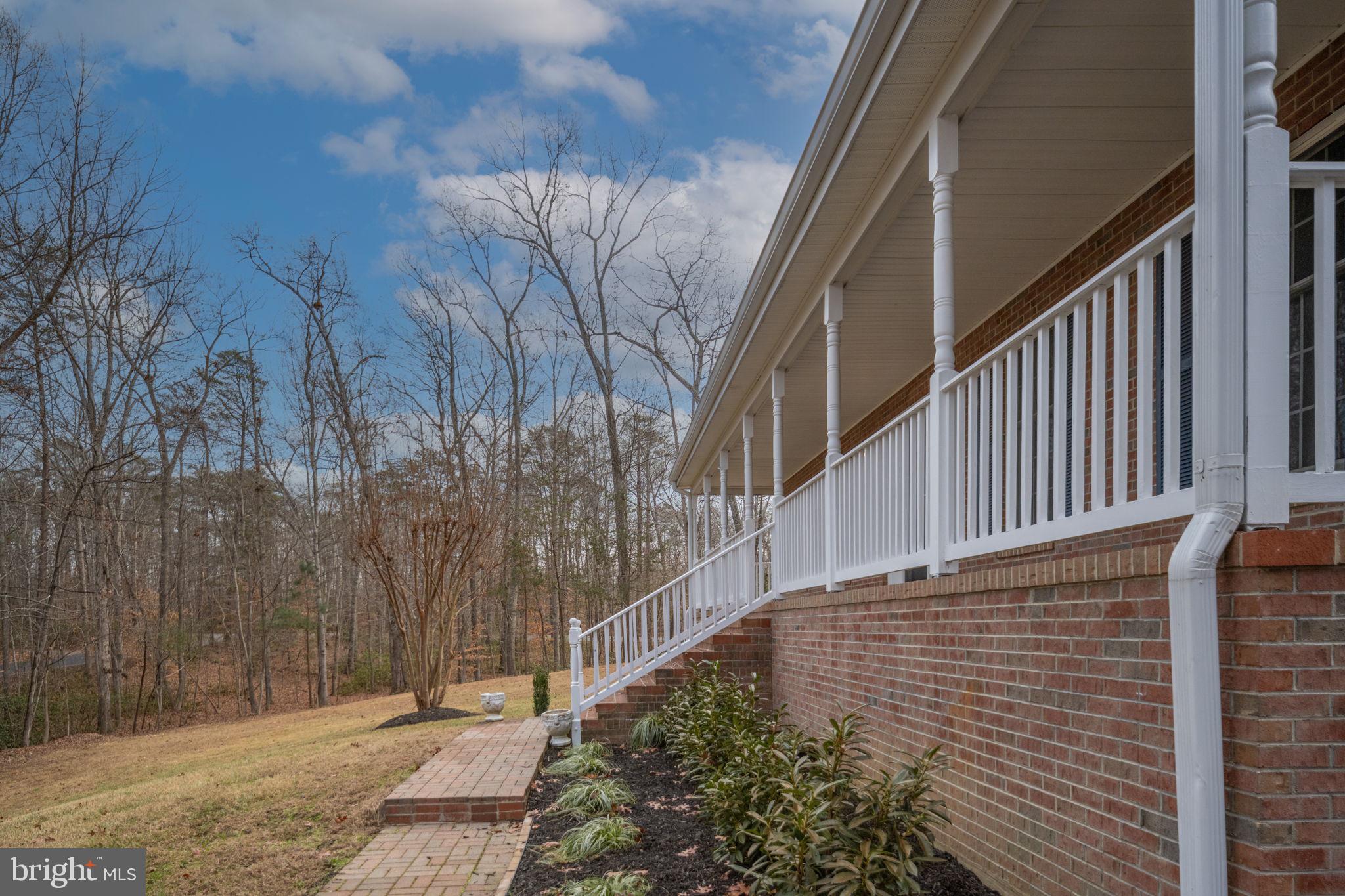 WANDERING RUN - Residential