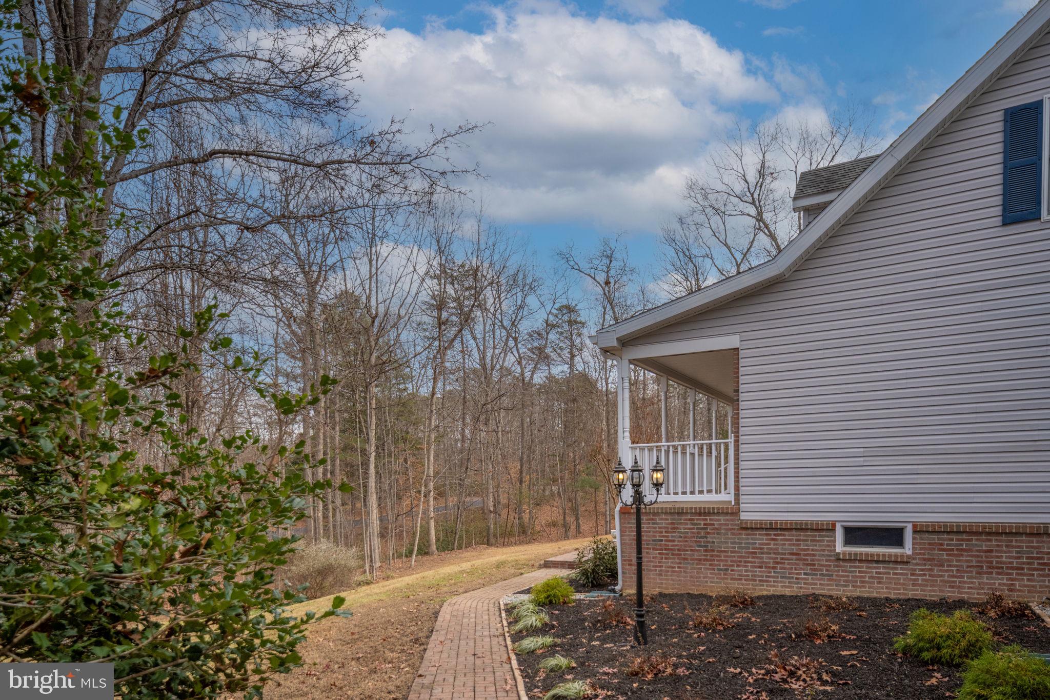 WANDERING RUN - Residential